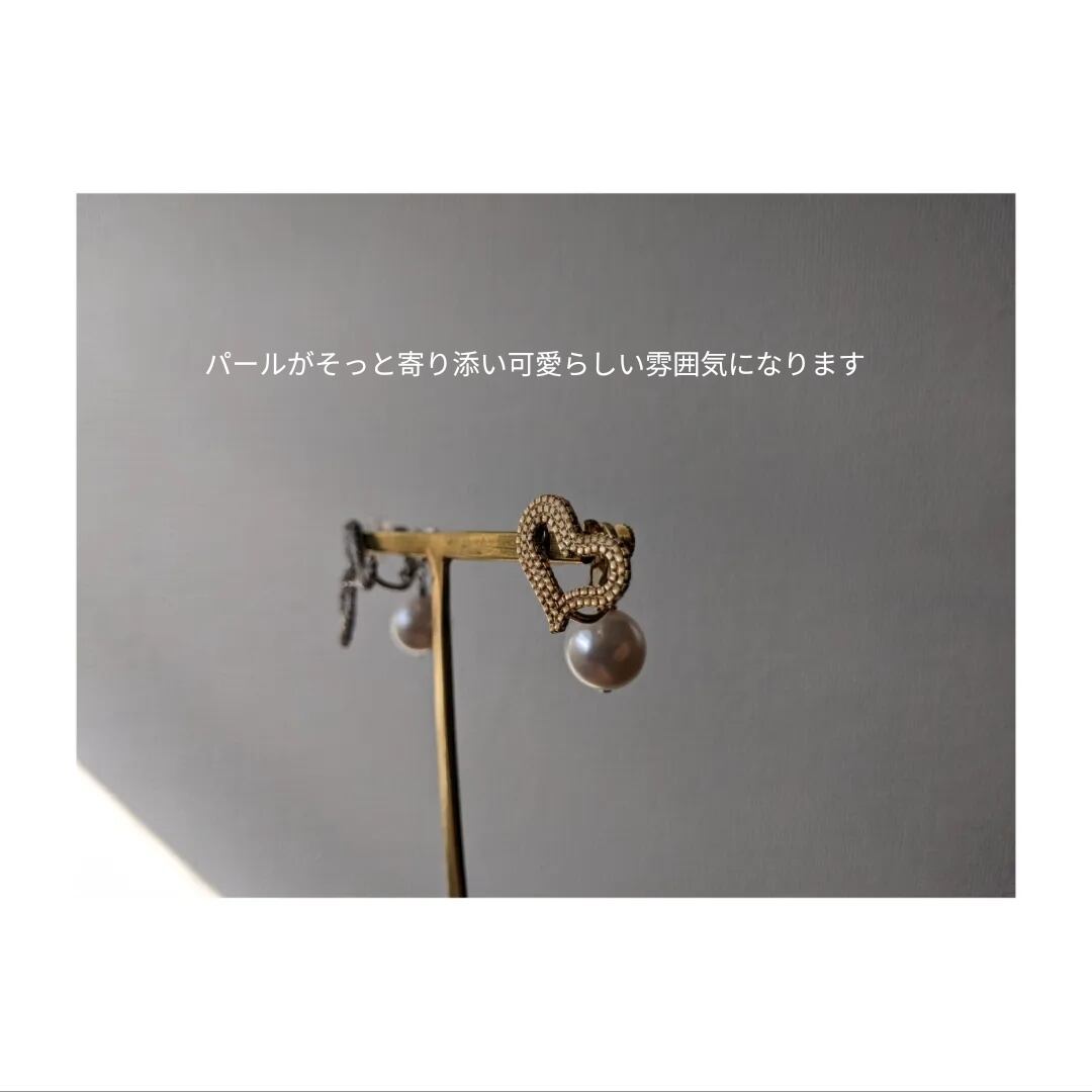 ネジ部分にチャームを装着