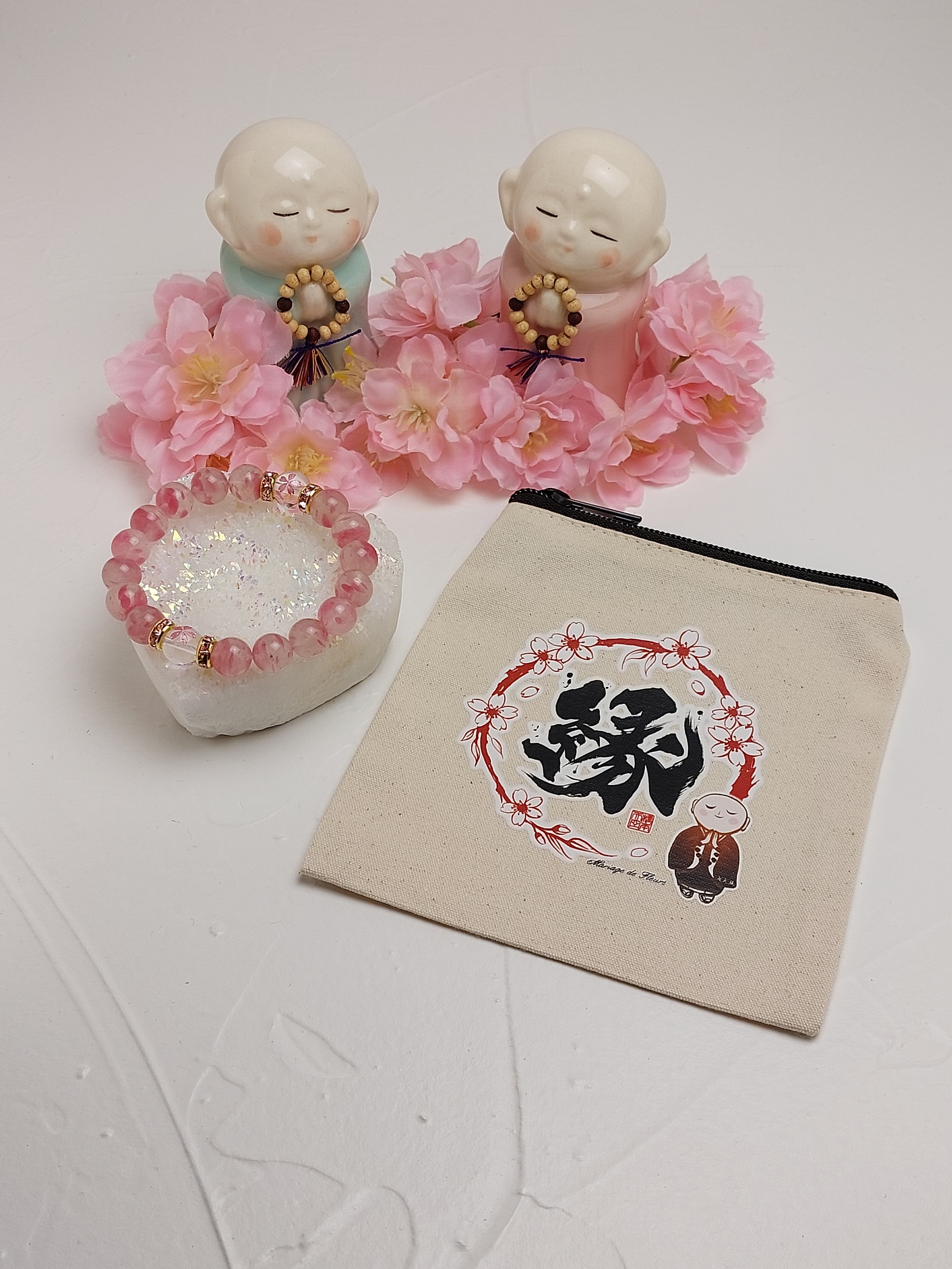 お守りブレスレットとお守りポーチのセット商品になります♪