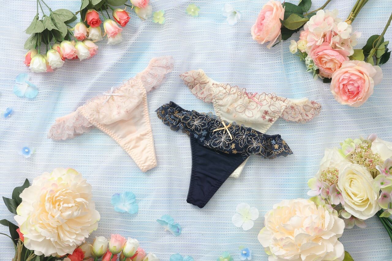 カラフルローズガーデン　Ｔバックショーツ