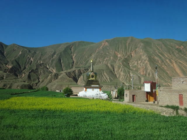 初夏の車窓より