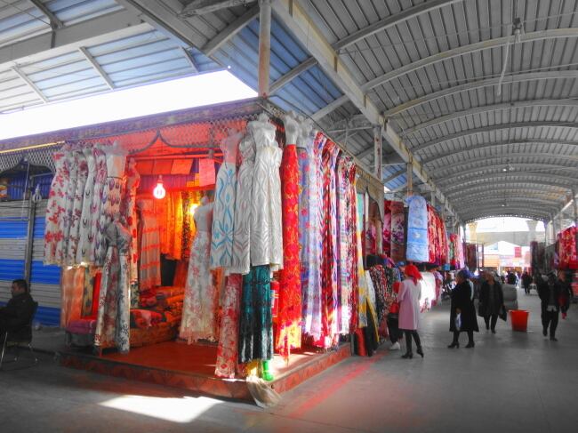 新疆ウイグル自治区・中央アジアの香りが漂うカシュガルの市場