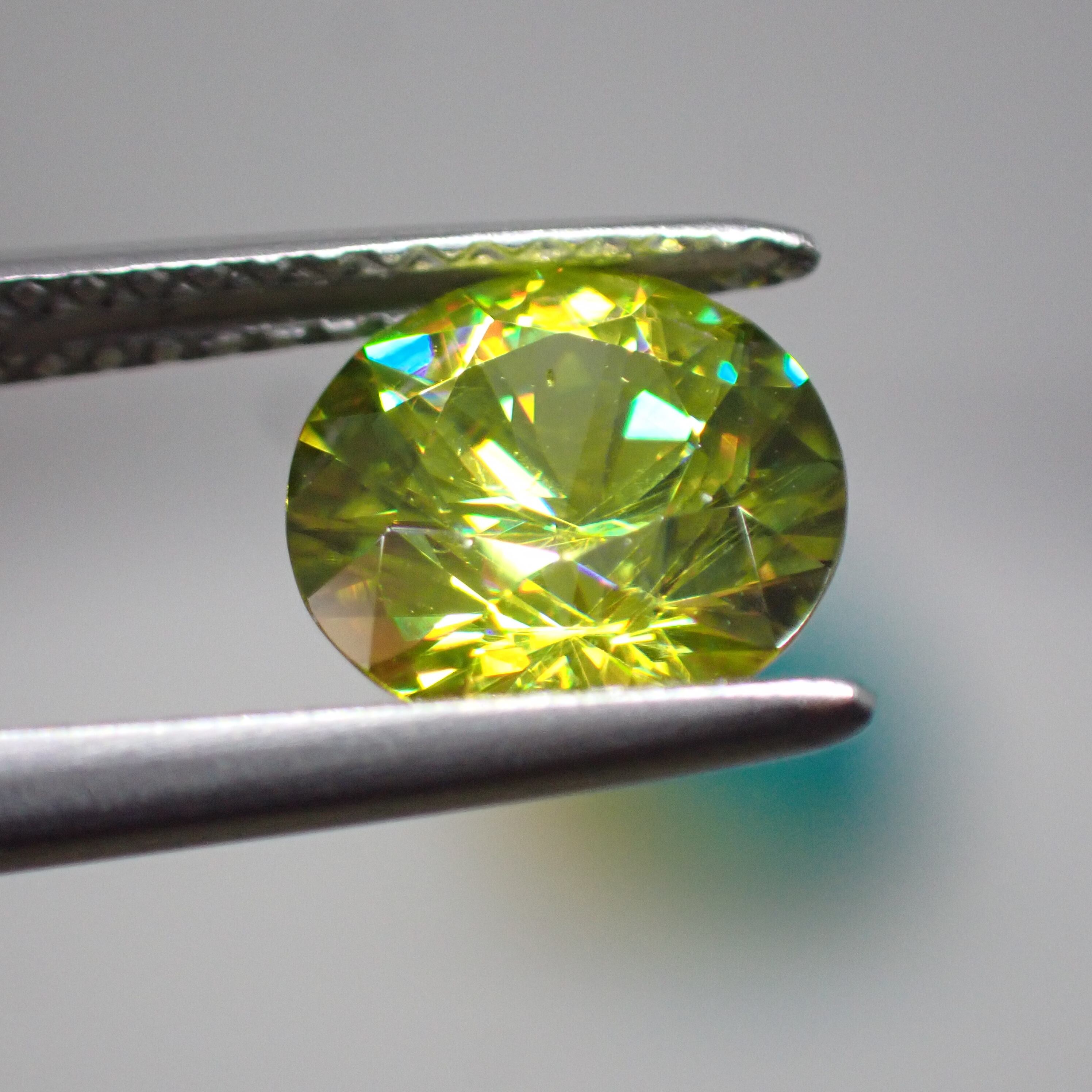 忘れられないファイア☆大粒の迫力！グリーン系スフェーン 1.752ct  