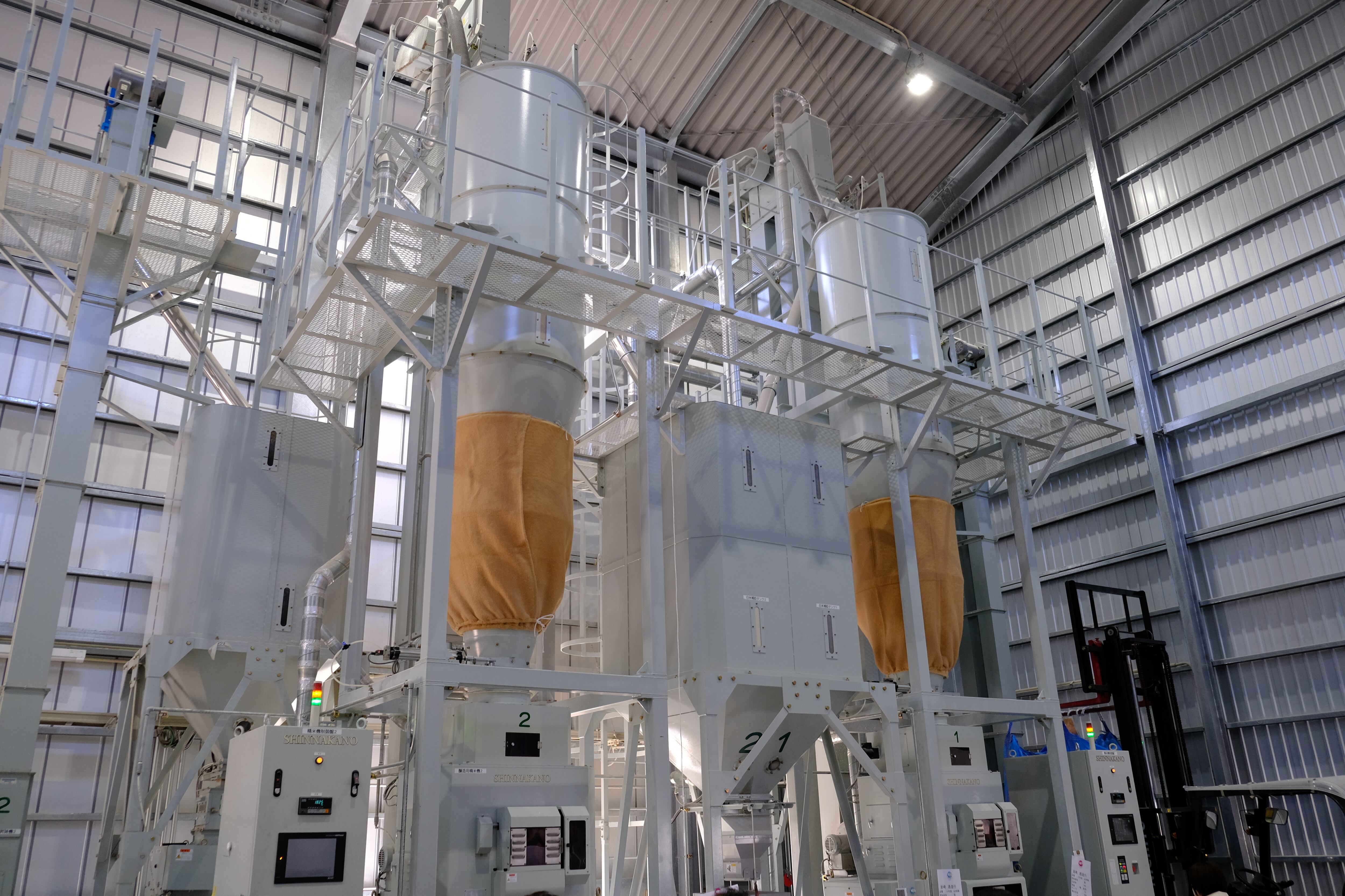 とうせい工場見学