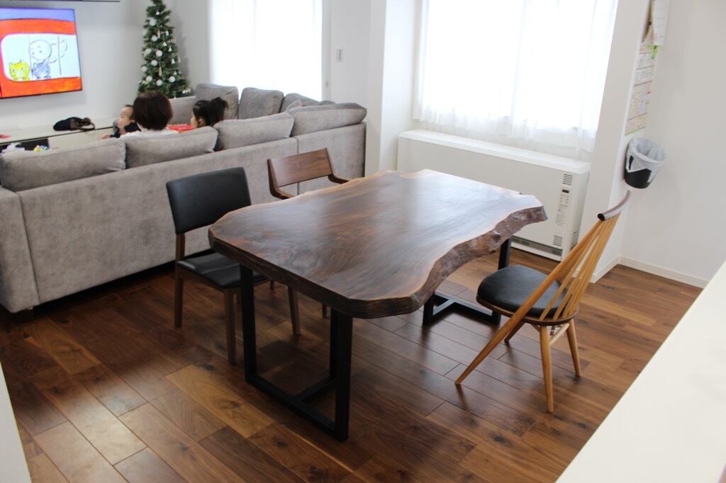 《納品事例》クラロウォールナット 一枚板