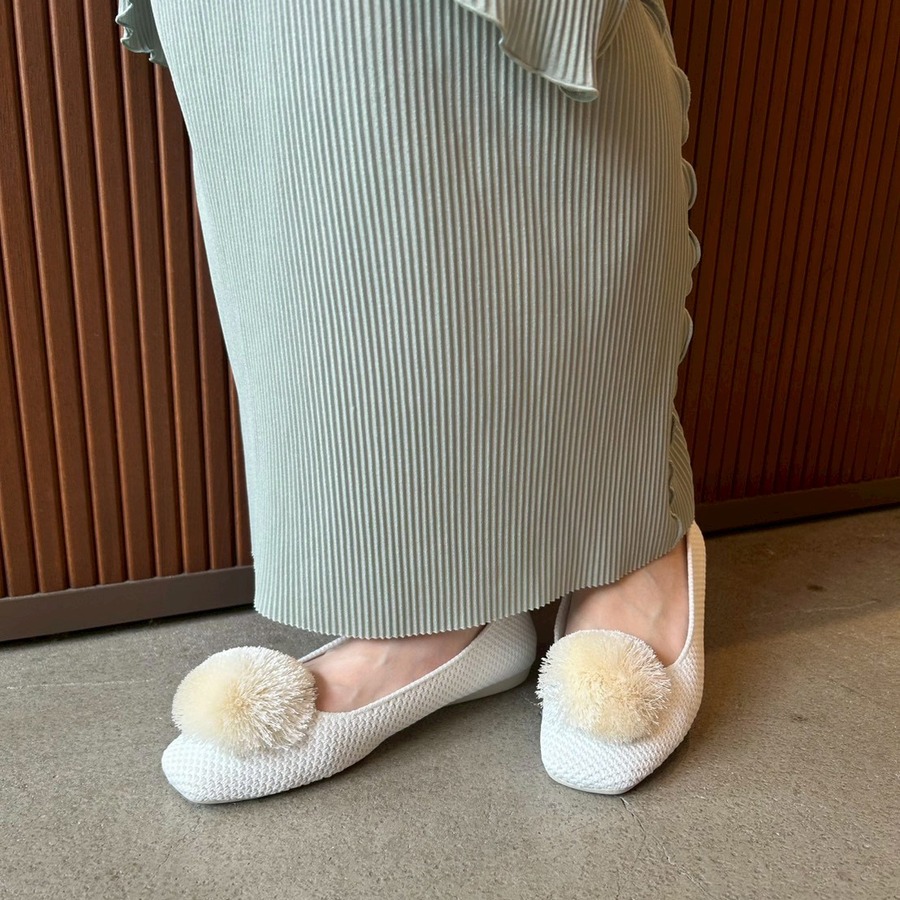 足のサイズ24cm / 着用サイズ39