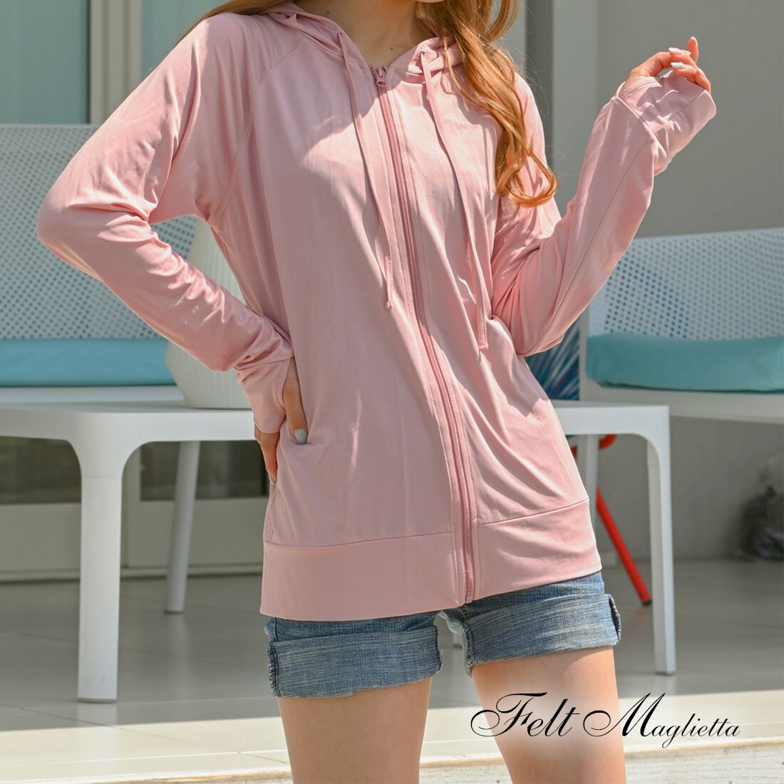 ピンクベージュ