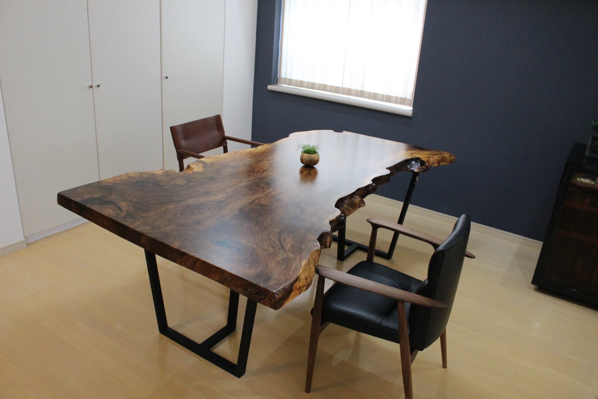 《納品事例》クラロウォールナット 一枚板