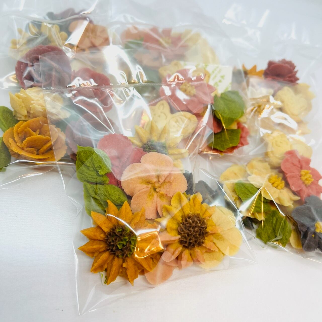 1商品ご購入毎に、「フードロスをなくそう！お得パック」を1袋購入可能！