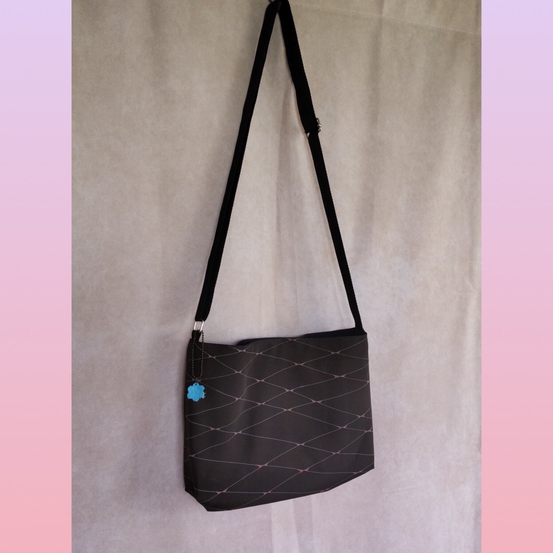 同じ着物からリメイクしたショルダーバッグ