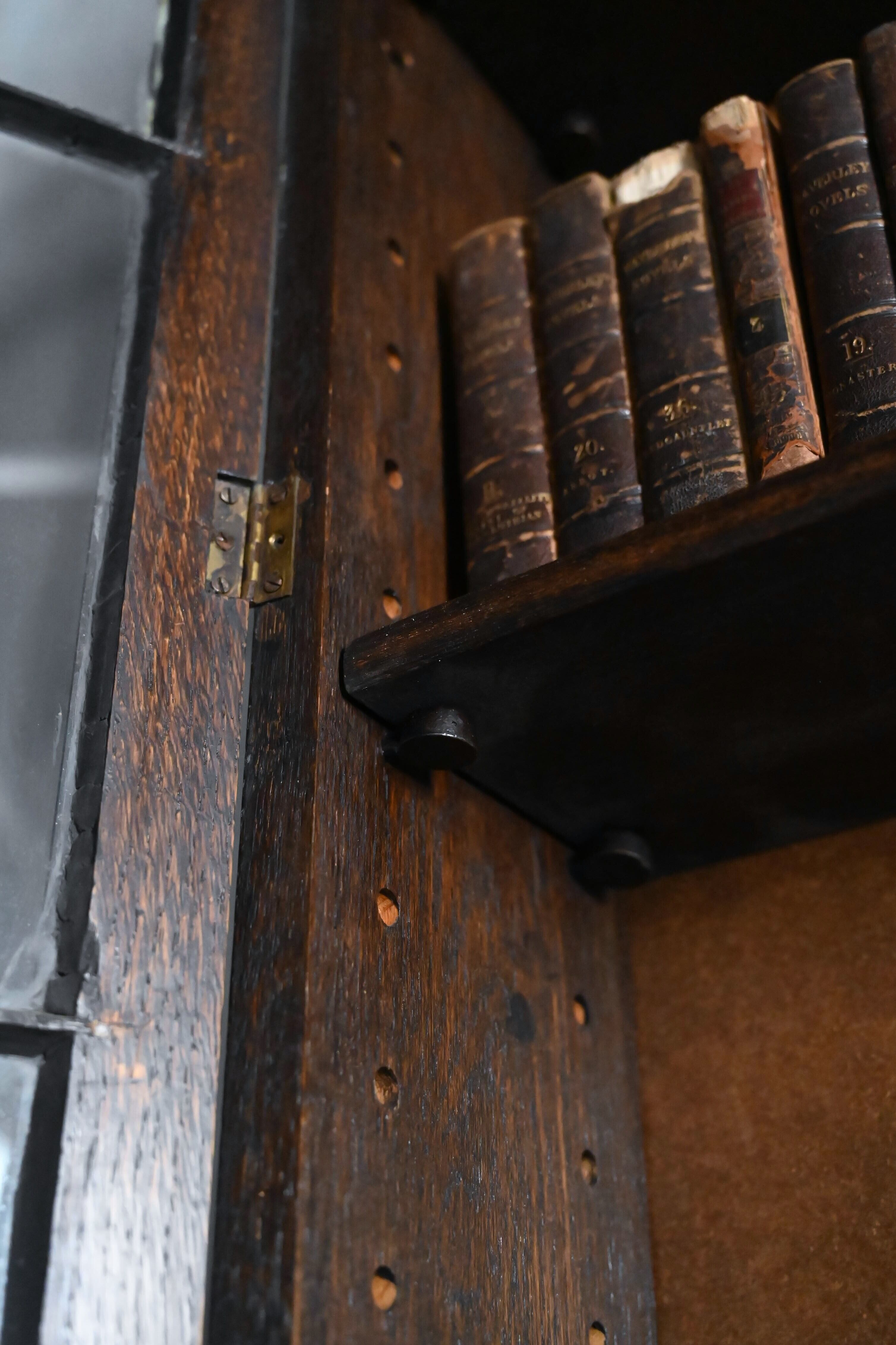 棚板の高さは自在に付け替えられます。