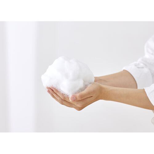 モッチリときめ細やかな泡立ち