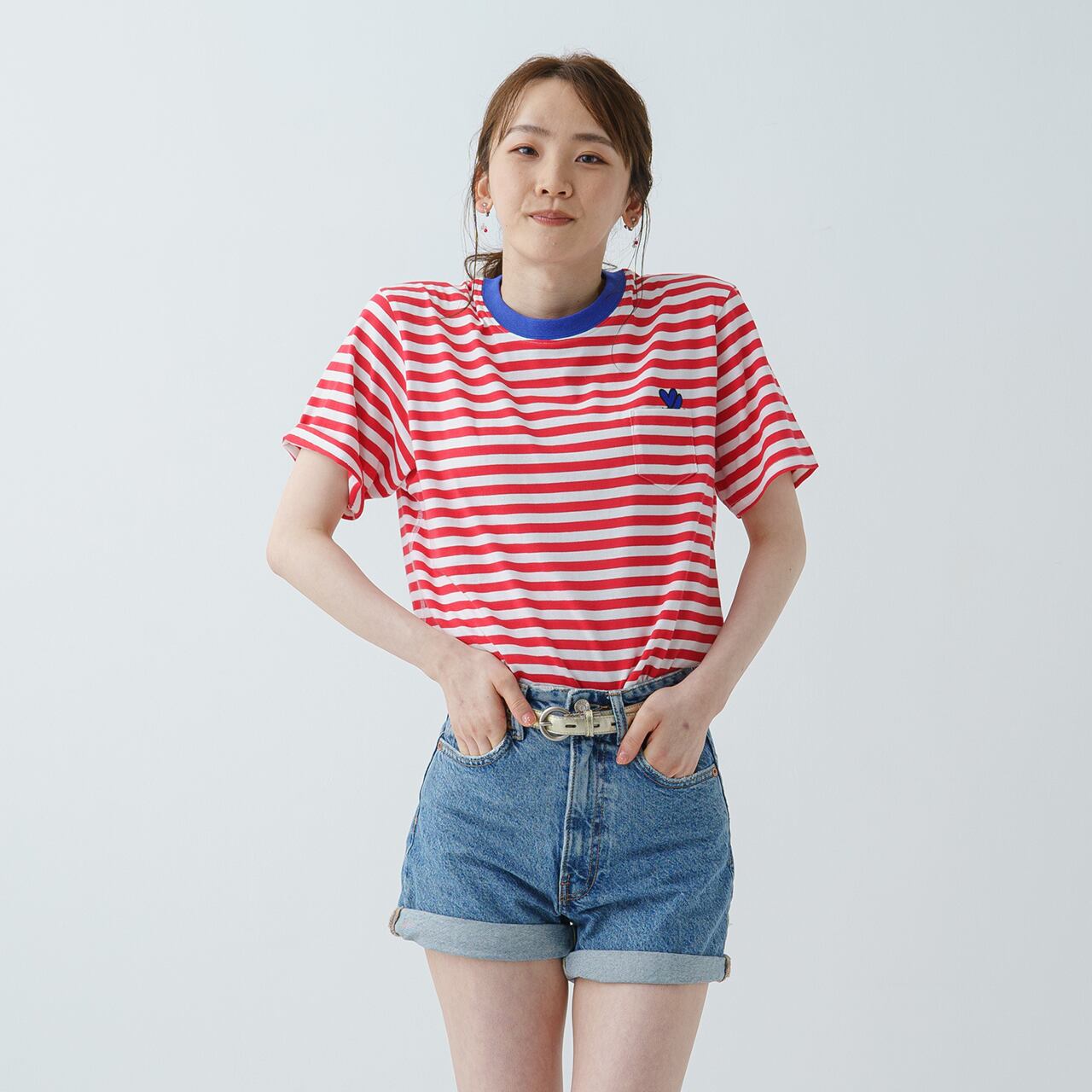 モデル着用カラー（赤×白ボーダー）