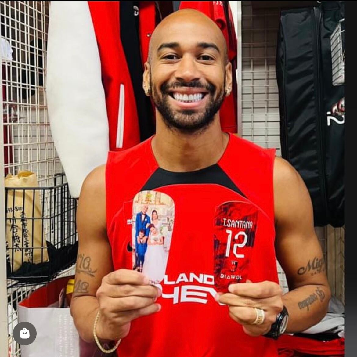 浦和レッズ　チアゴ・サンタナ選手