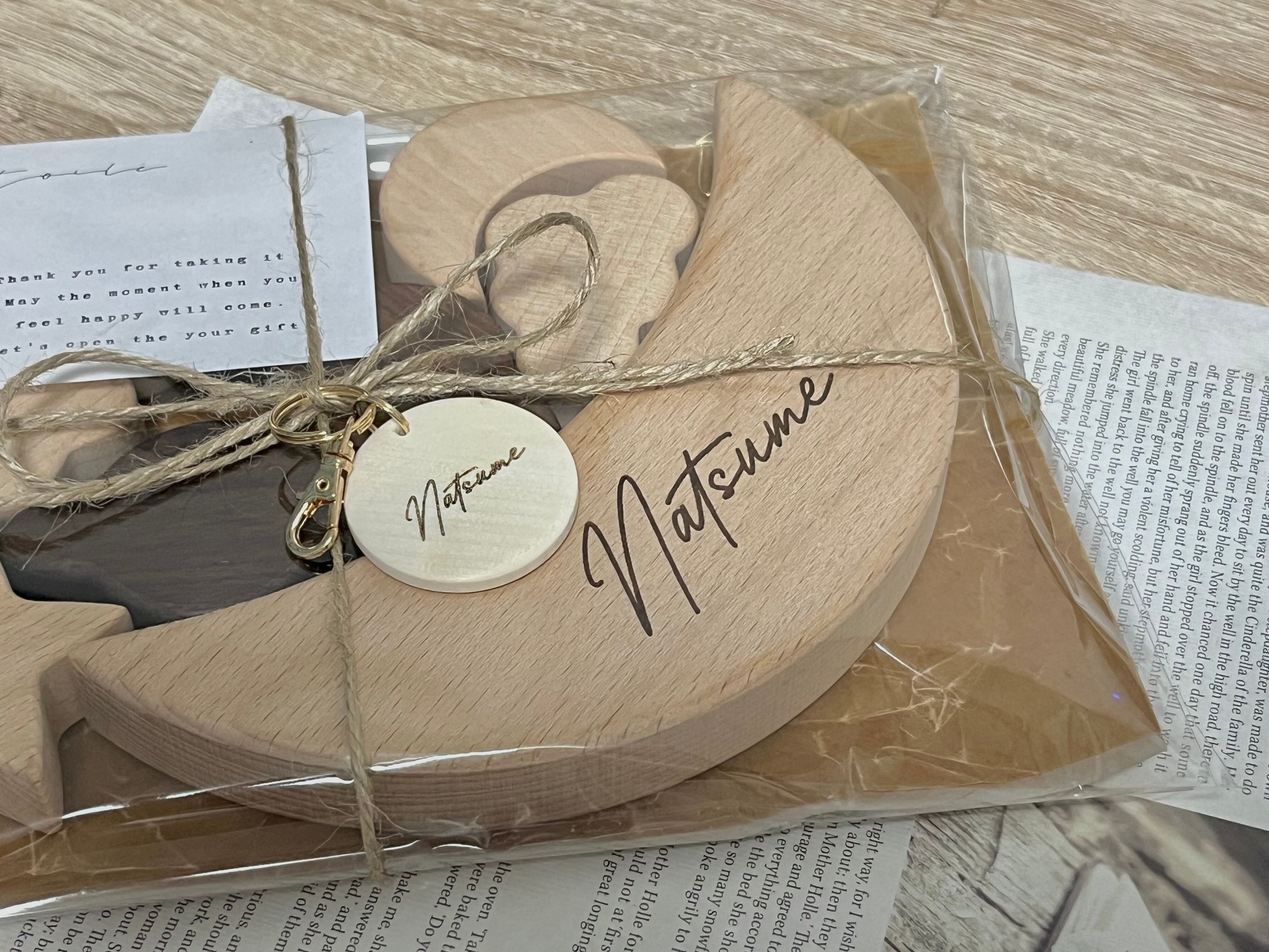 作成事例　フォントB チャーム付き簡易ラッピング