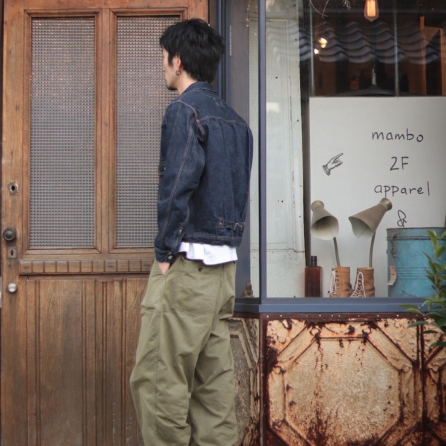 177cm 60kg 40(L)着用