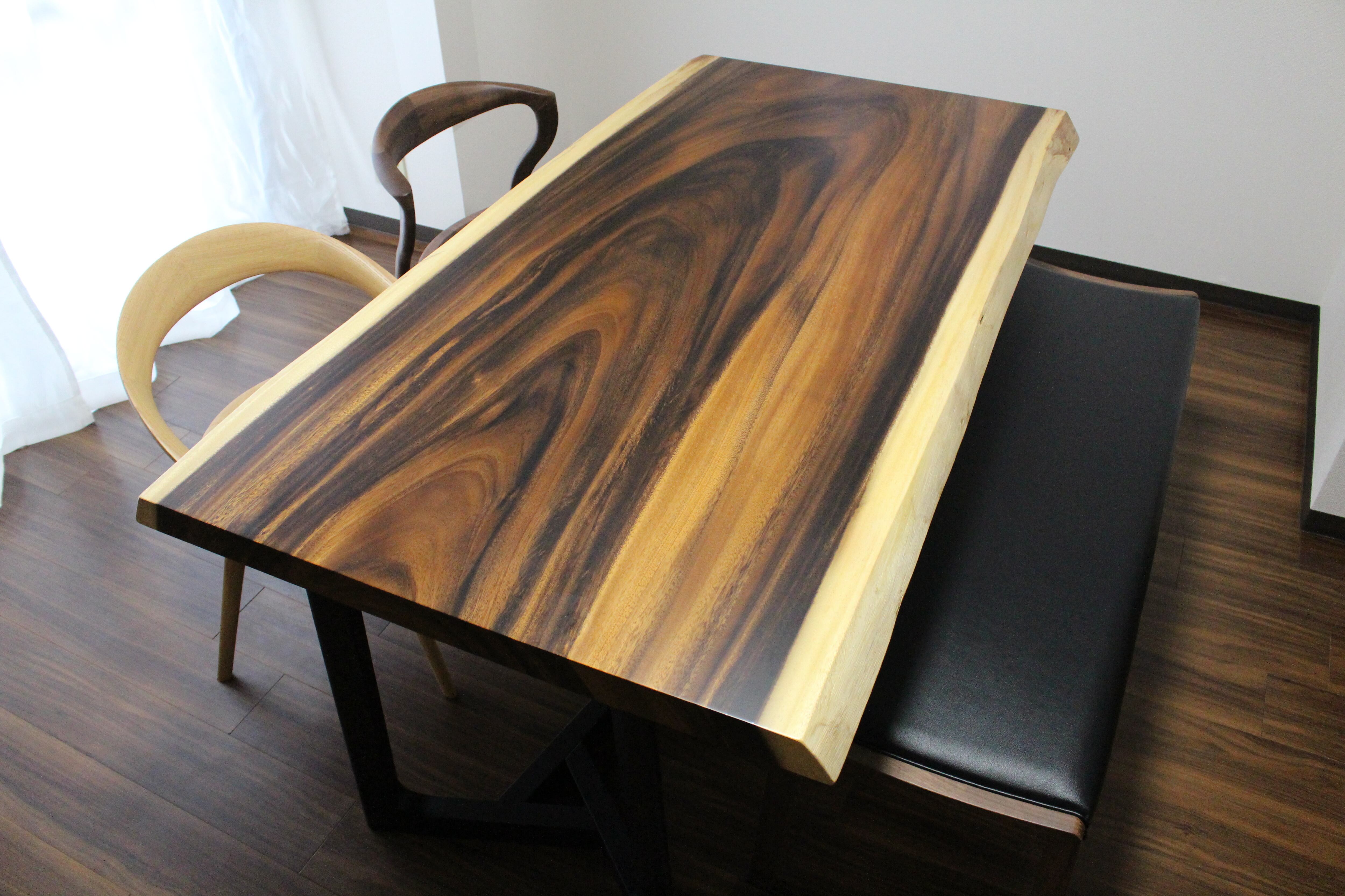 《納品事例》モンキーポッド   一枚板