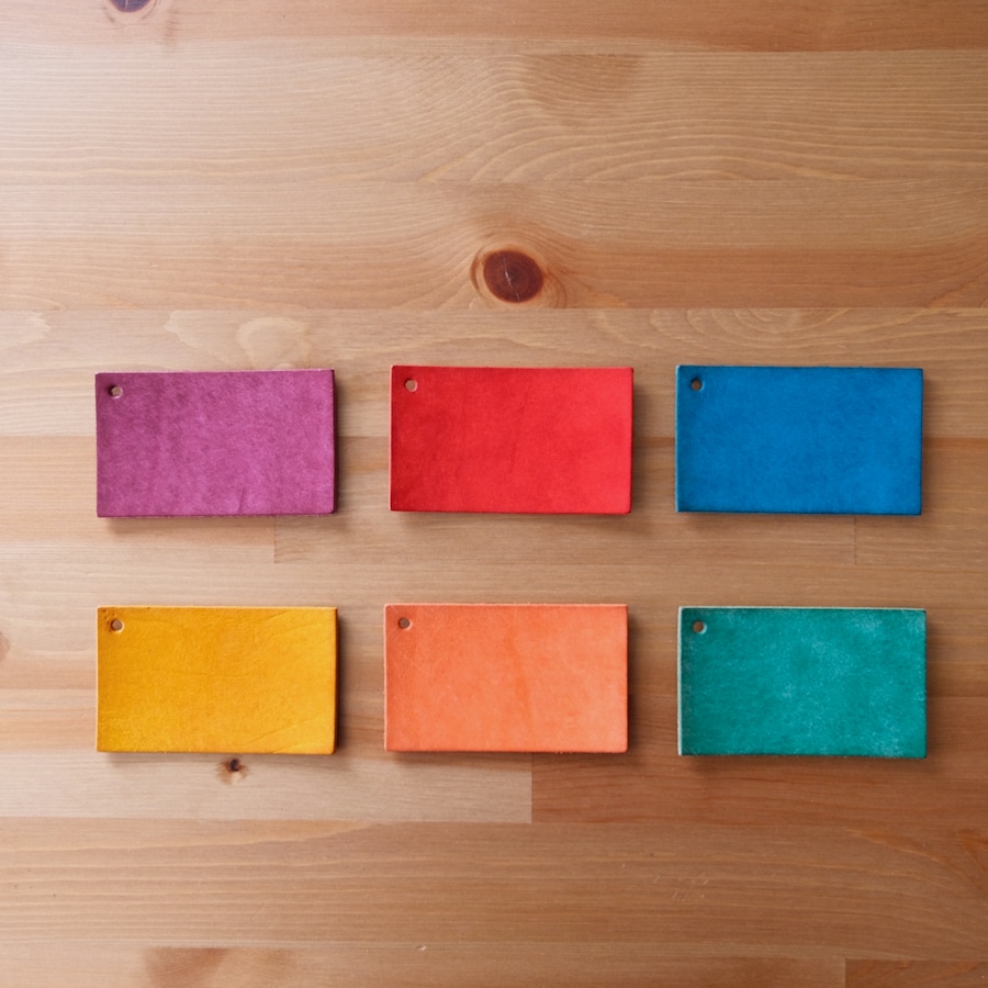 豊富なカラバリを揃えています。ぜひ好きな色をお楽しみください。