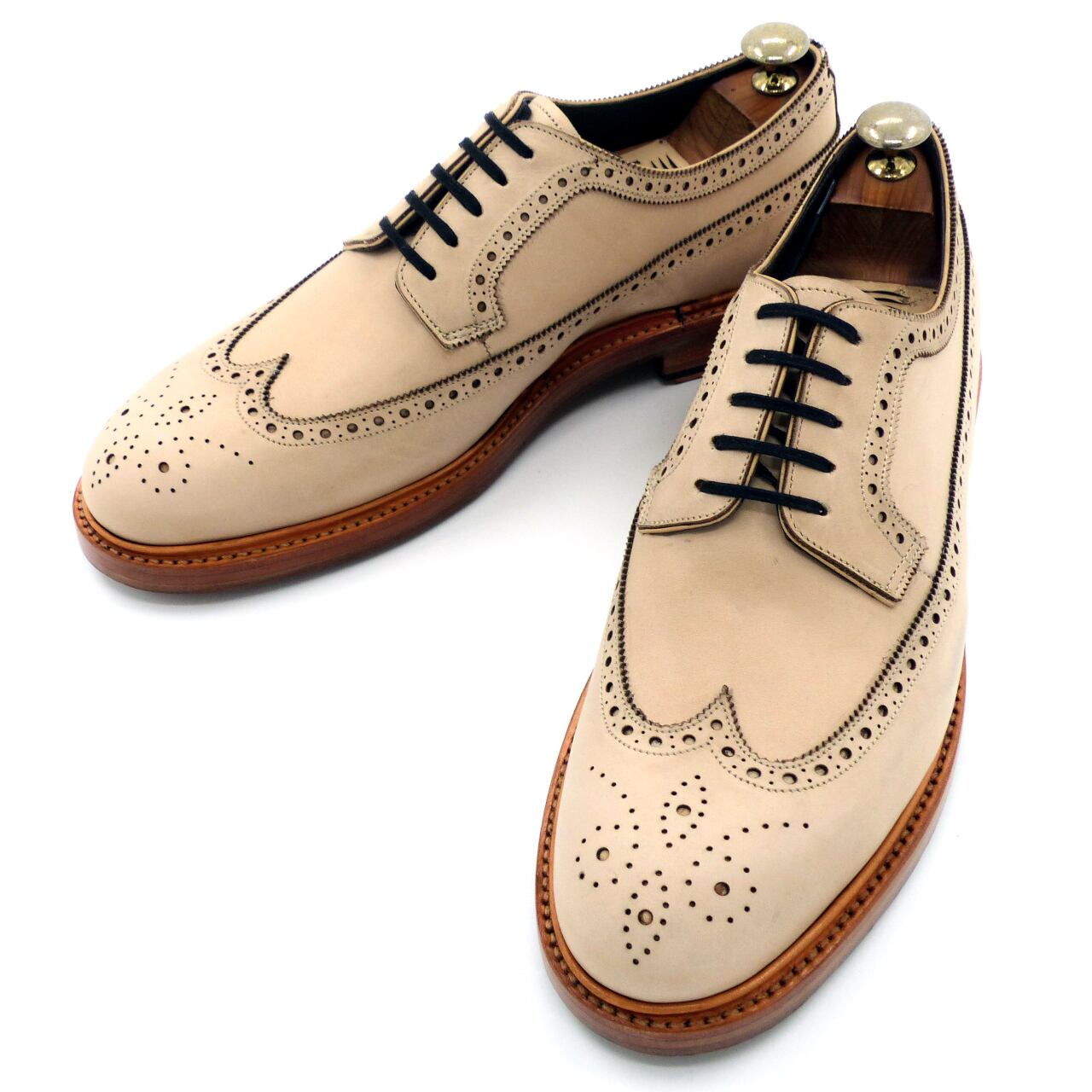 クラストレザーシューズのパティーヌ仕上げ