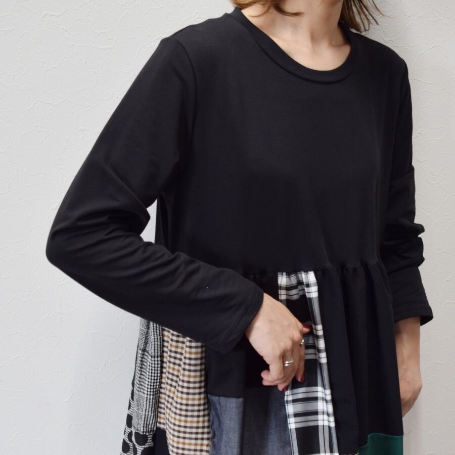 襟元も開きすぎない丸首、袖も長袖で1枚でさらりと着用できる！