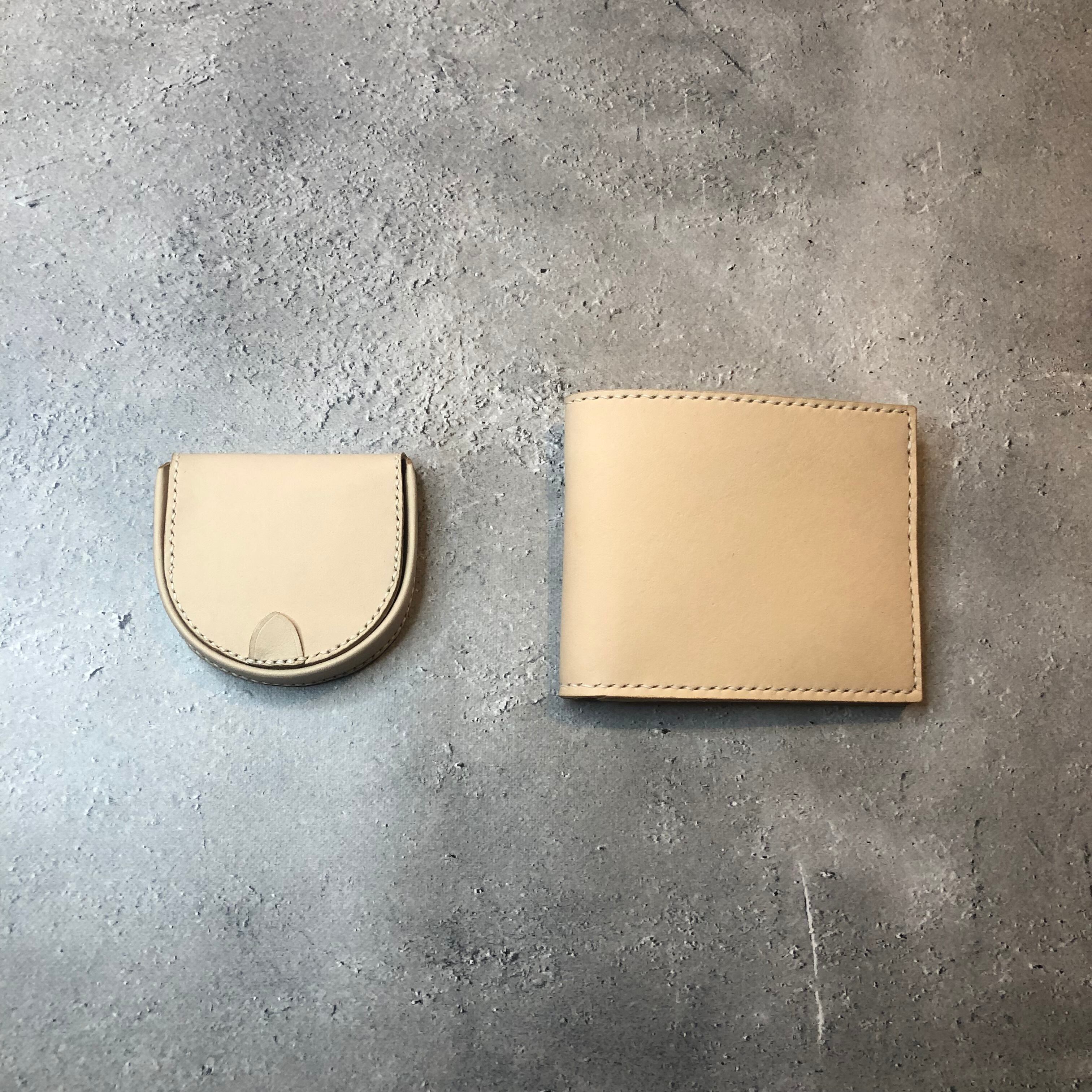 純札入れと併せて使用すると上品な印象に。