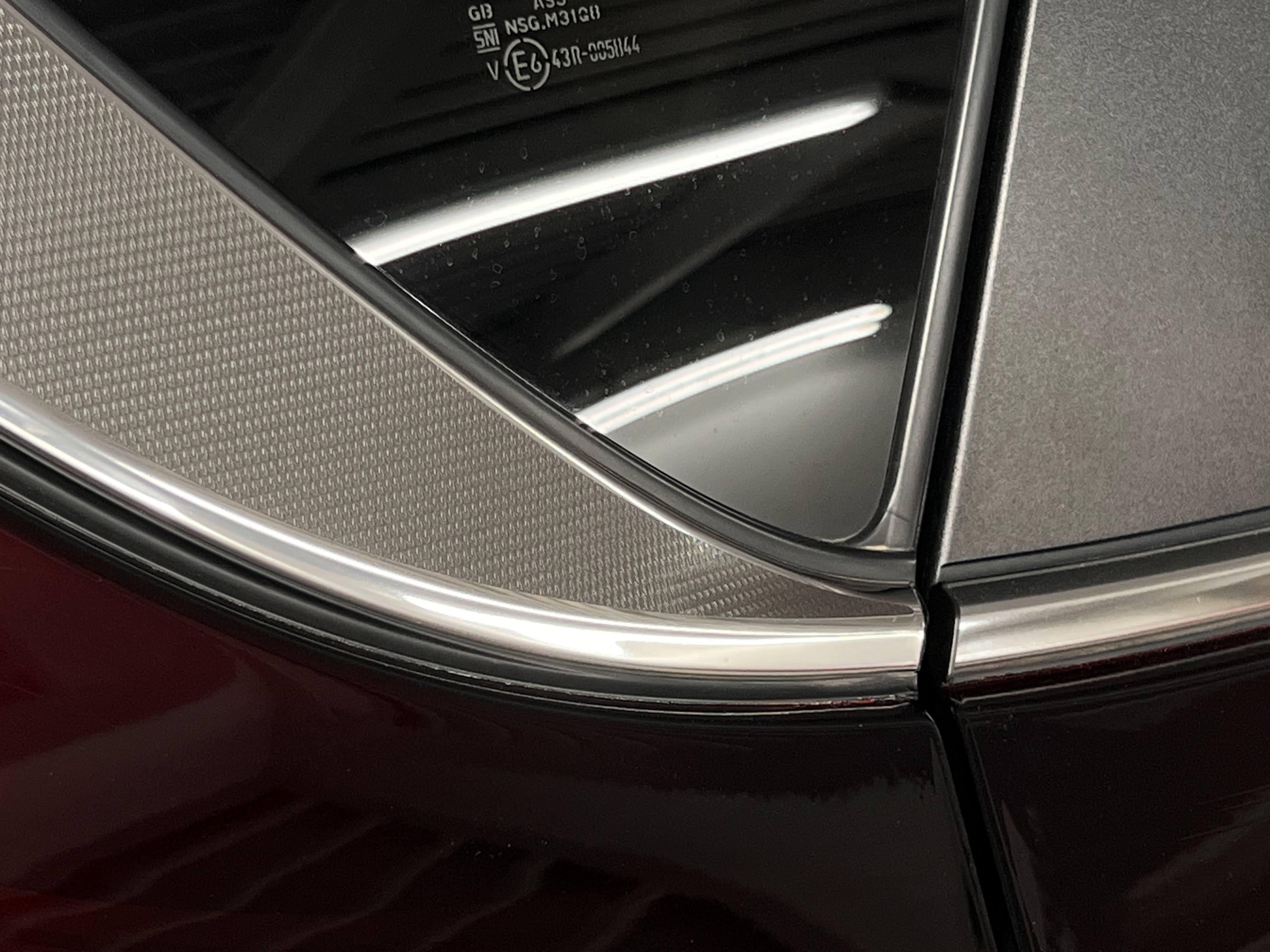 ディンプルブラウン