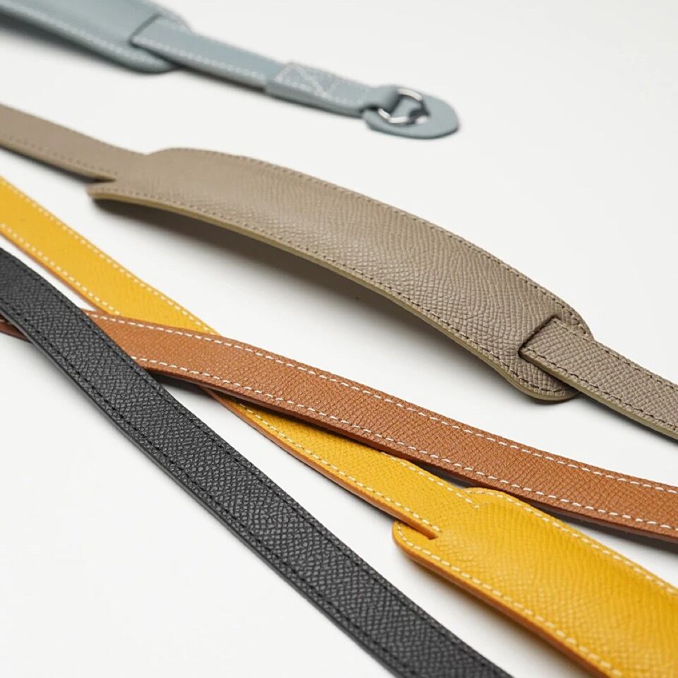 同色ショルダーストラップ（別売）