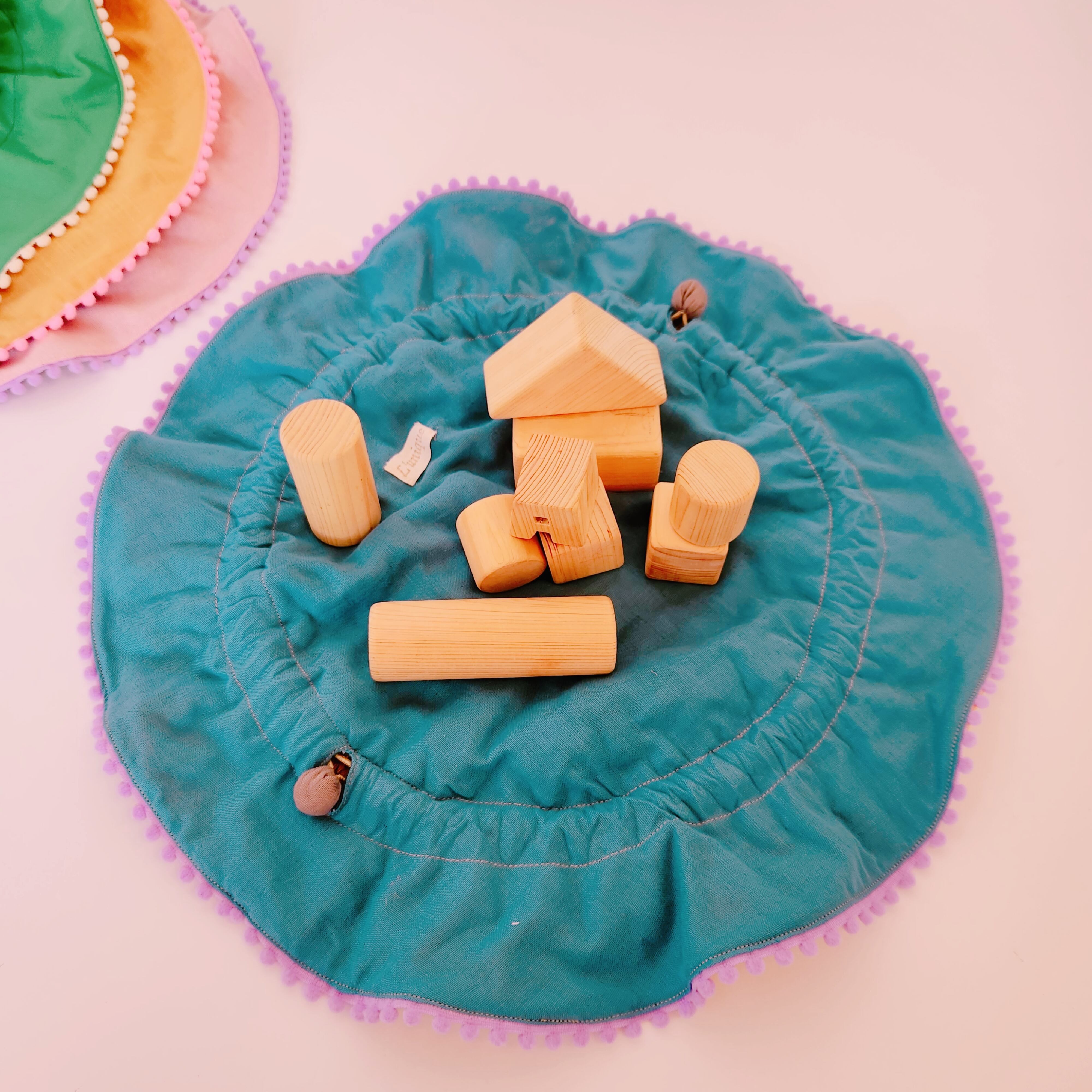 お出かけに積み木やブロックなど散らかりやすいオモチャ入れてとして