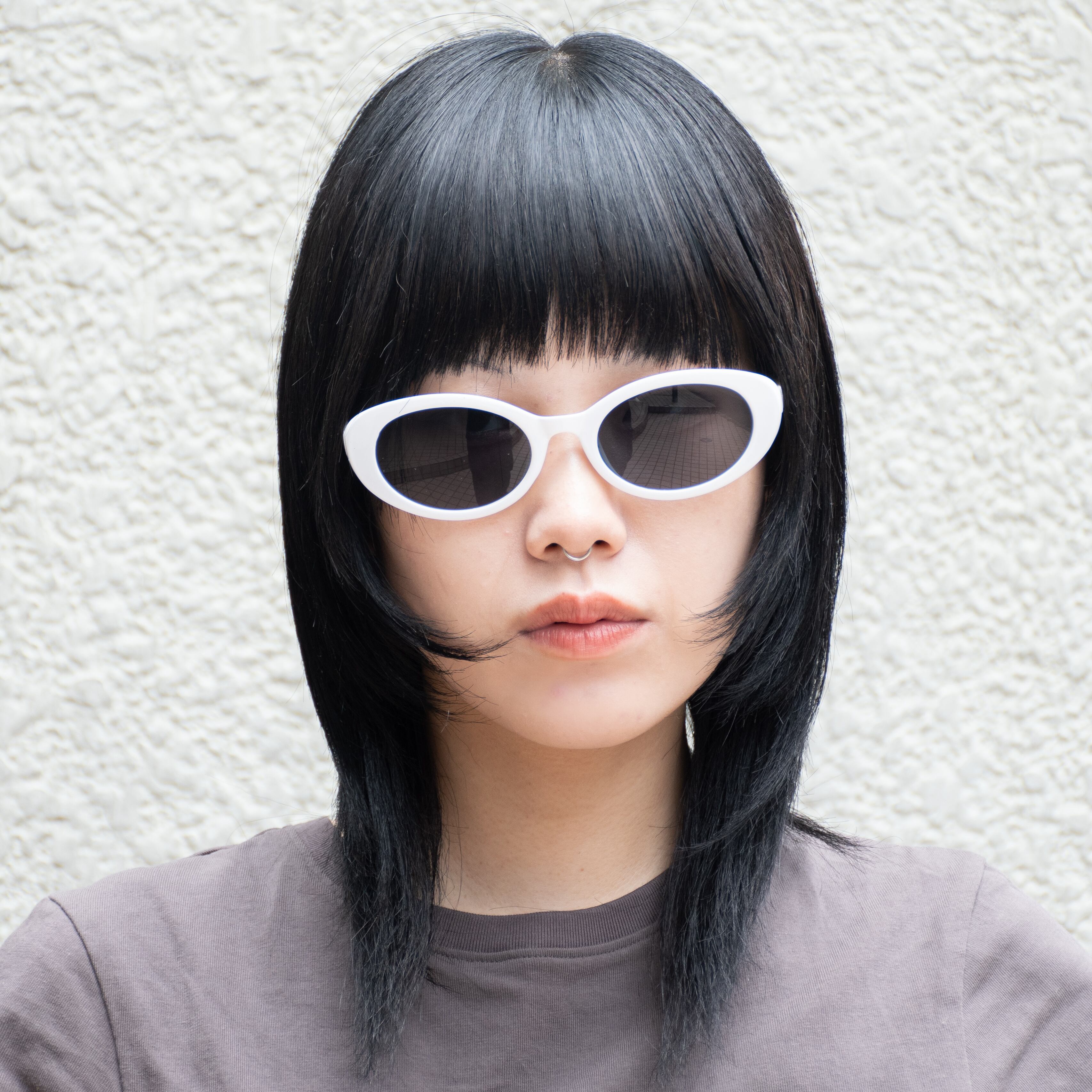 ホワイト×ブラックレンズ
