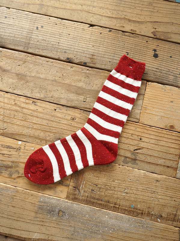 レッド×アイボリー