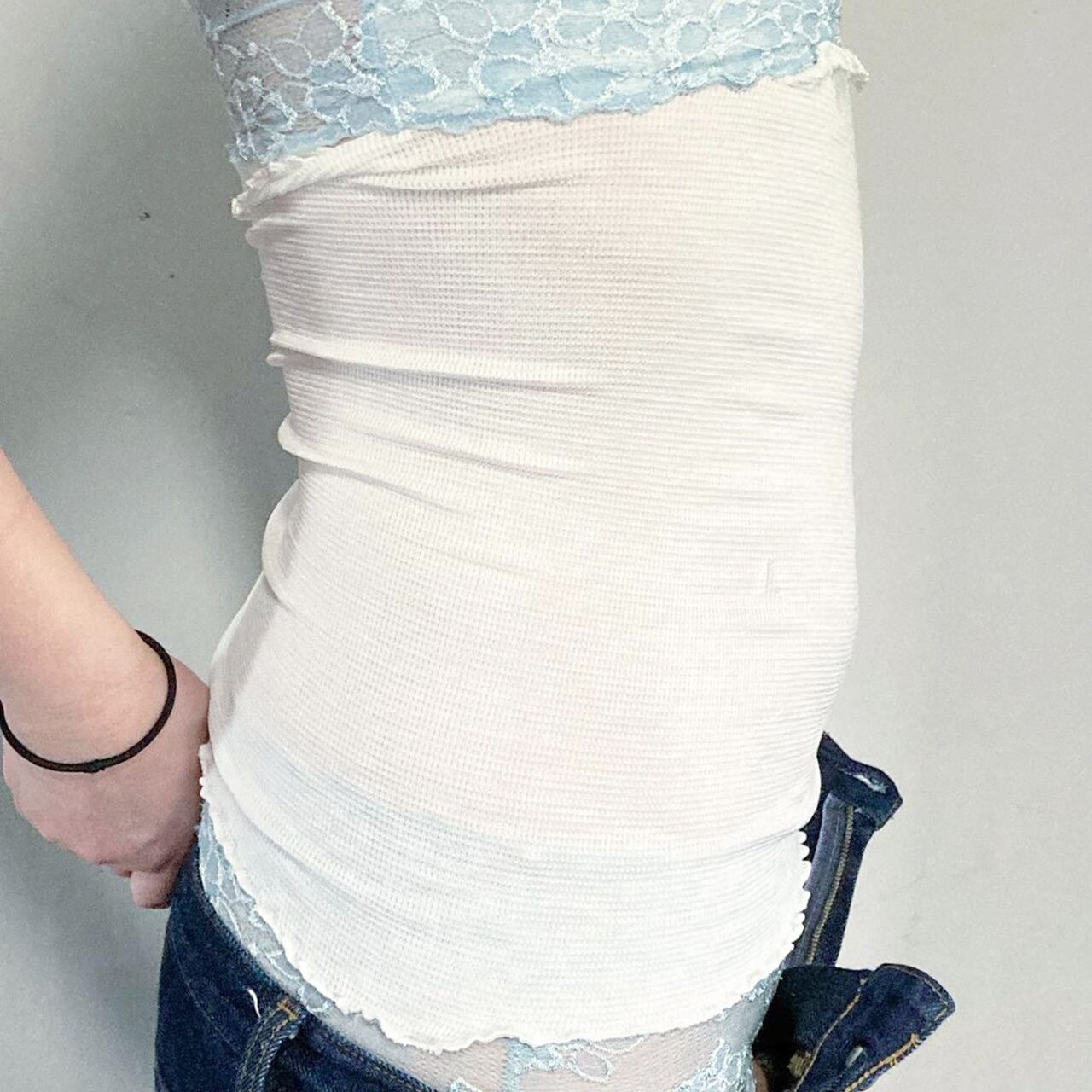 胸下〜お腹までカバーします