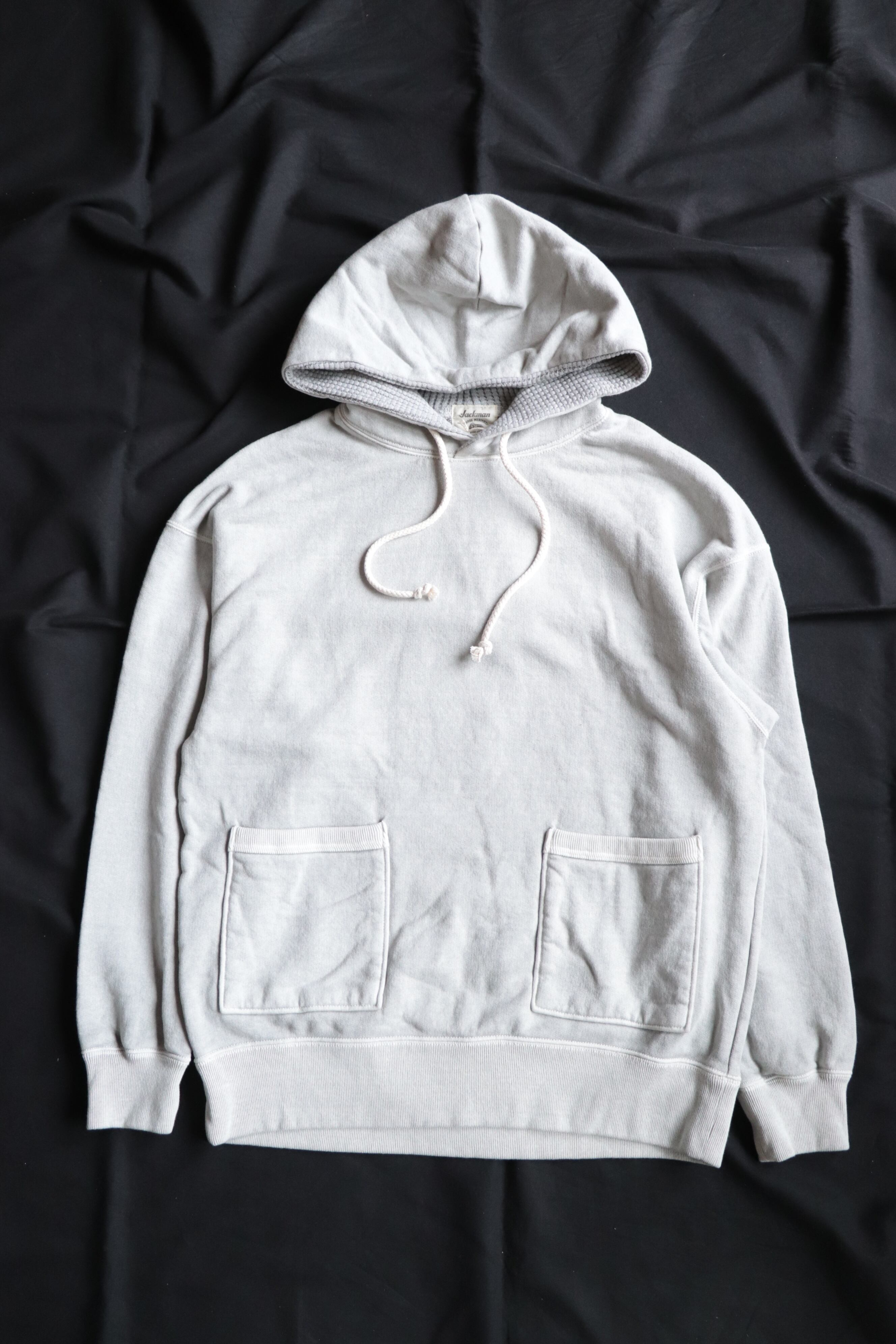 フェードシルバー