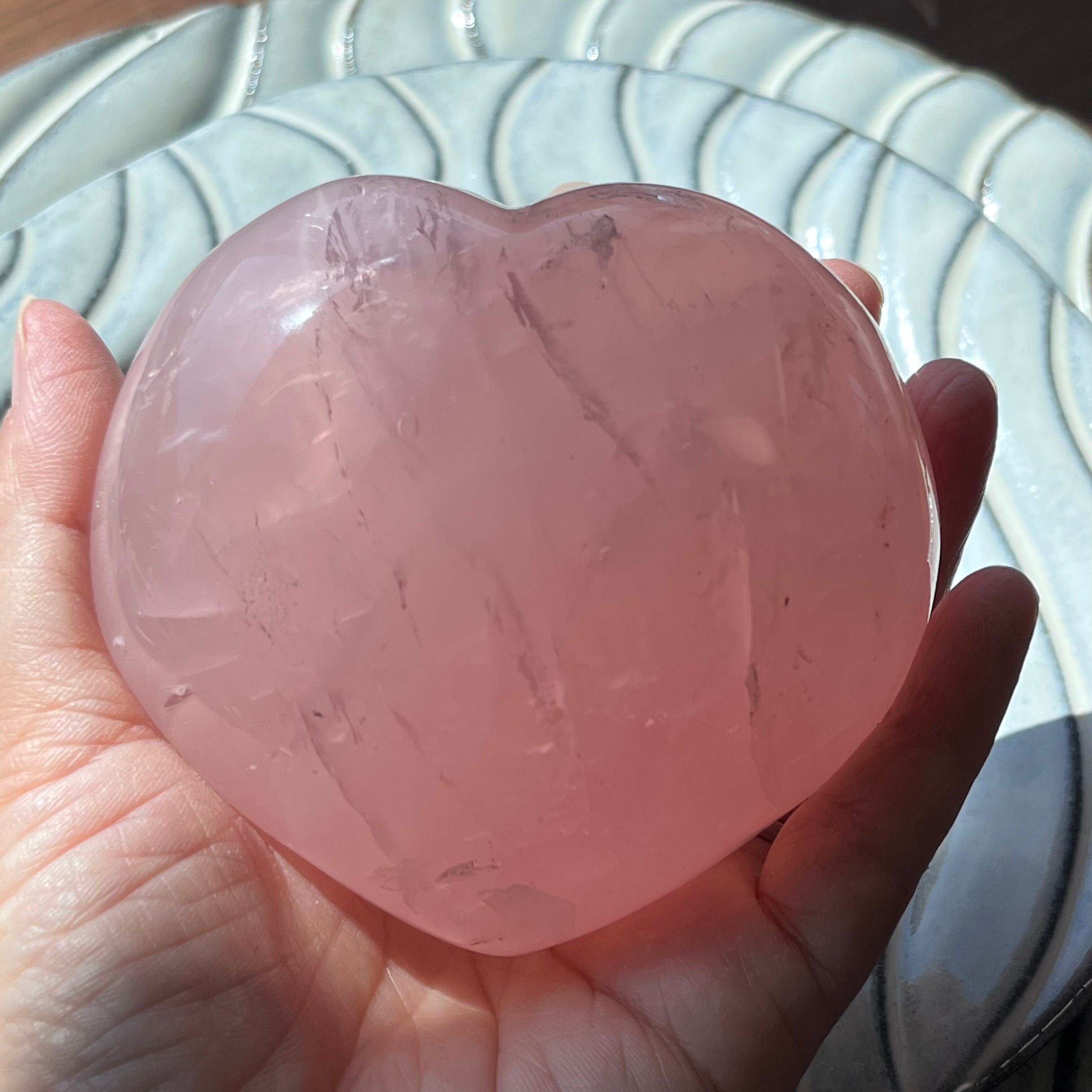 黒い内包物がある事をご理解頂けたら幸いです。