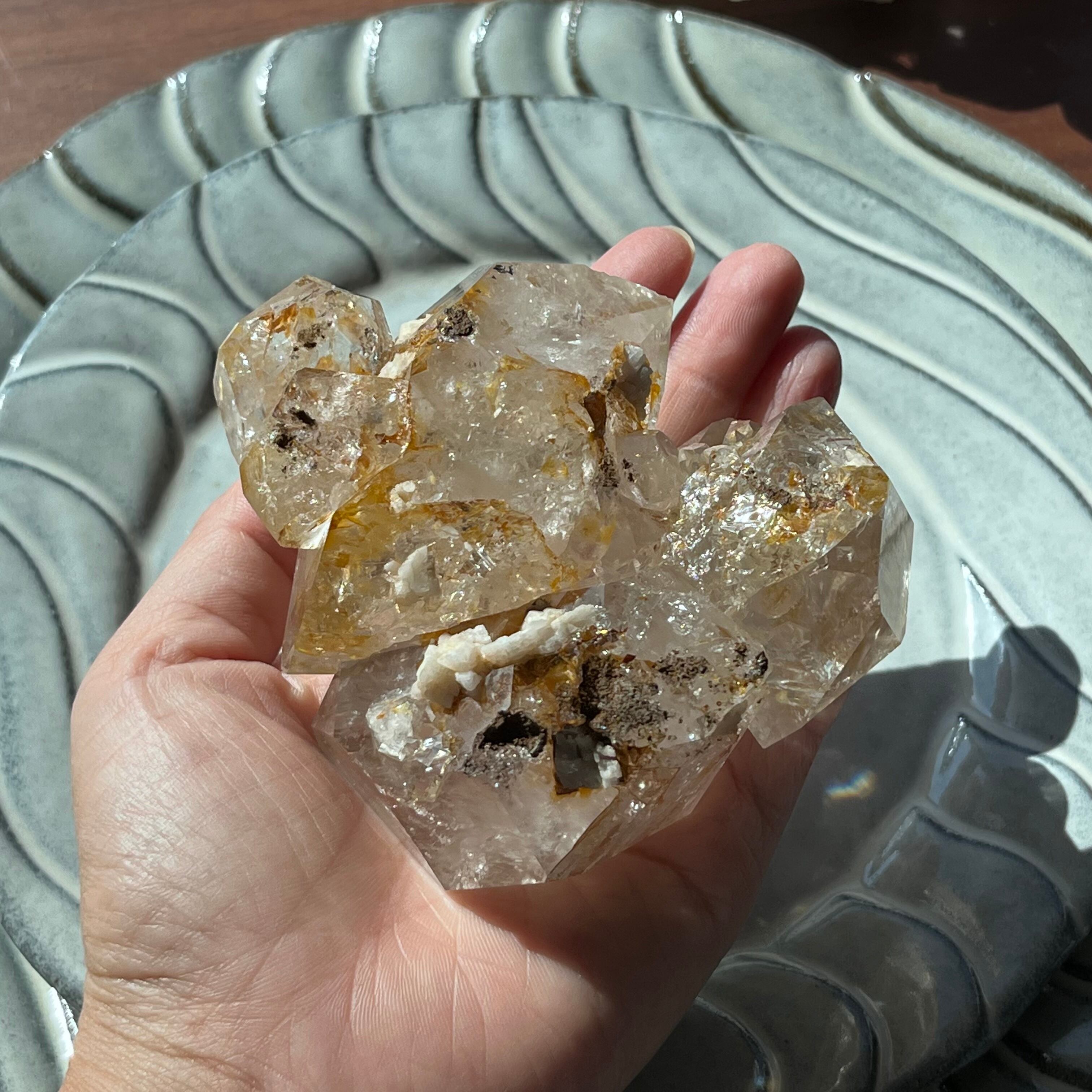 裏面も綺麗に結晶になっており、母岩はほとんどありません