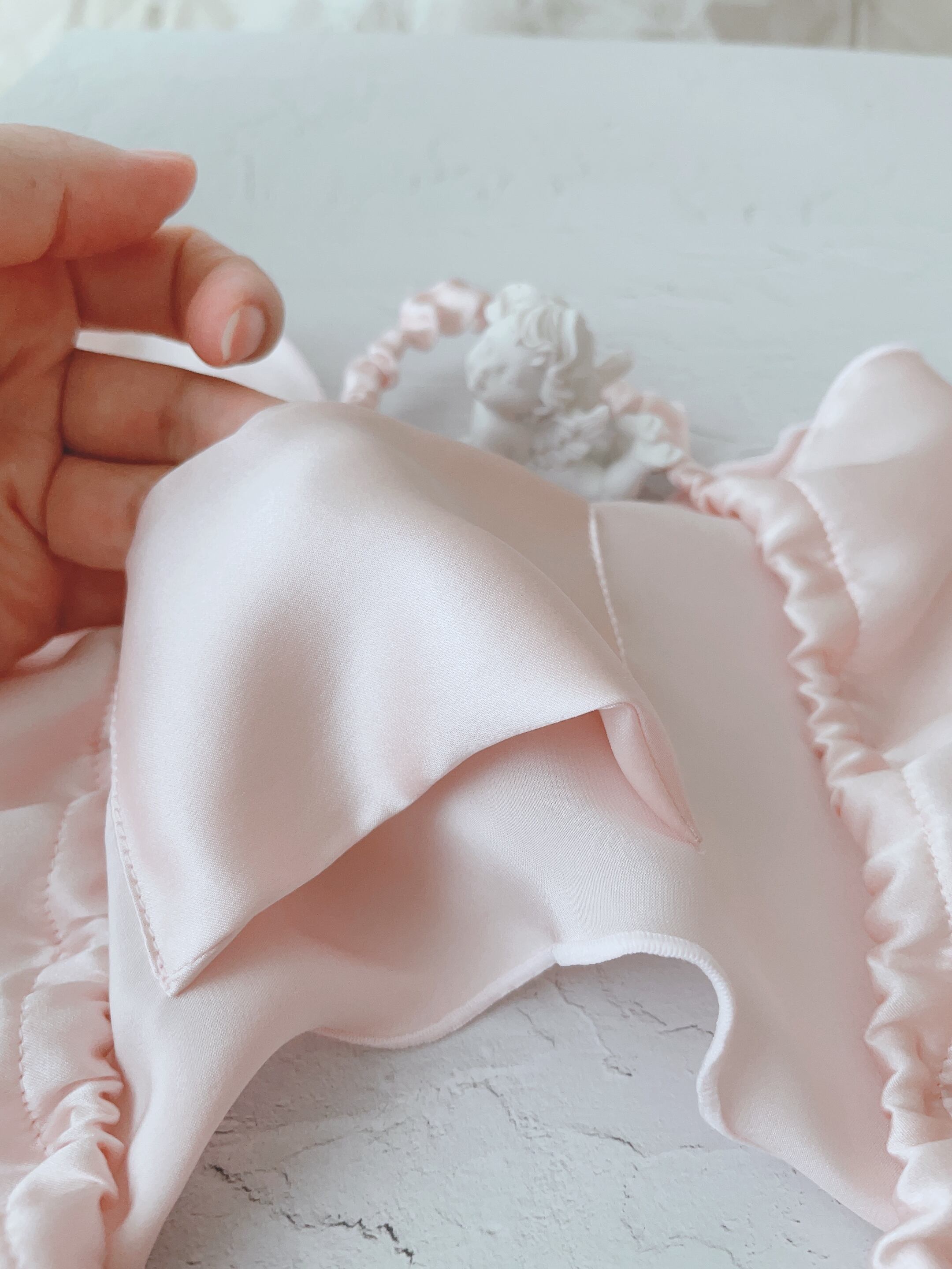 クロッチと本体に隙間ができるように縫い付けるから、通気性もバッチリ！