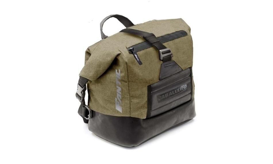 品番：08772005 13Lサドルバッグが装着可能。