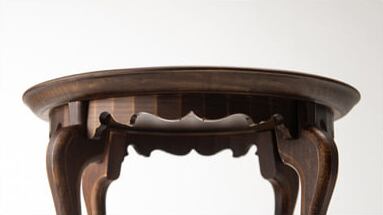 【角のないデザイン】伝統的な組み立て技法で角がなく作られているため、小さなお子様にも安全です。