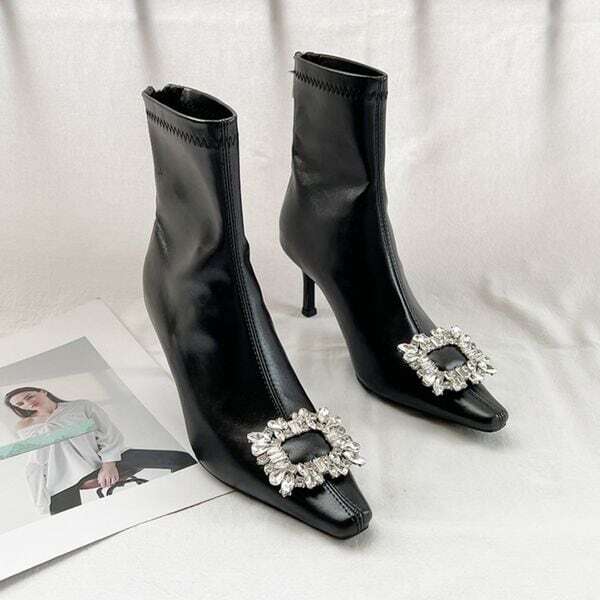 ビジューバックル ショートブーツ 230498