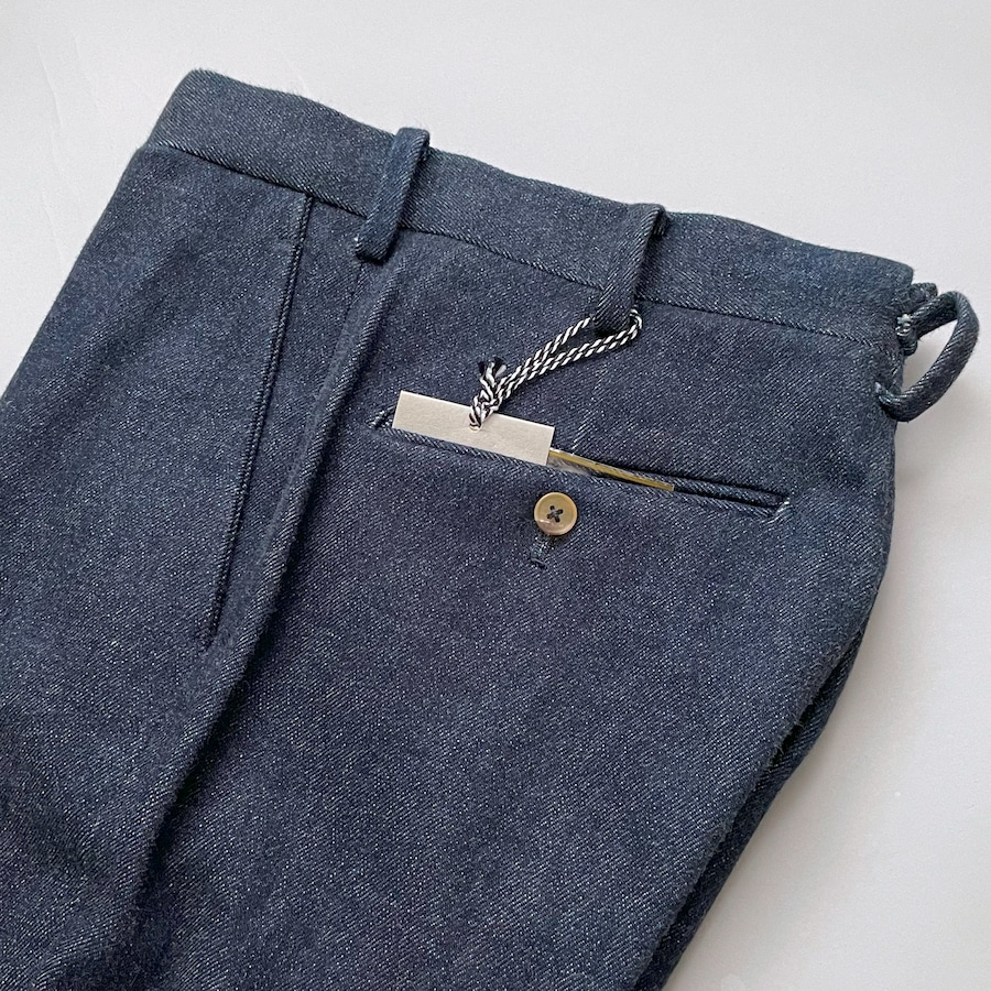 着用前(色落ち前)(表側)