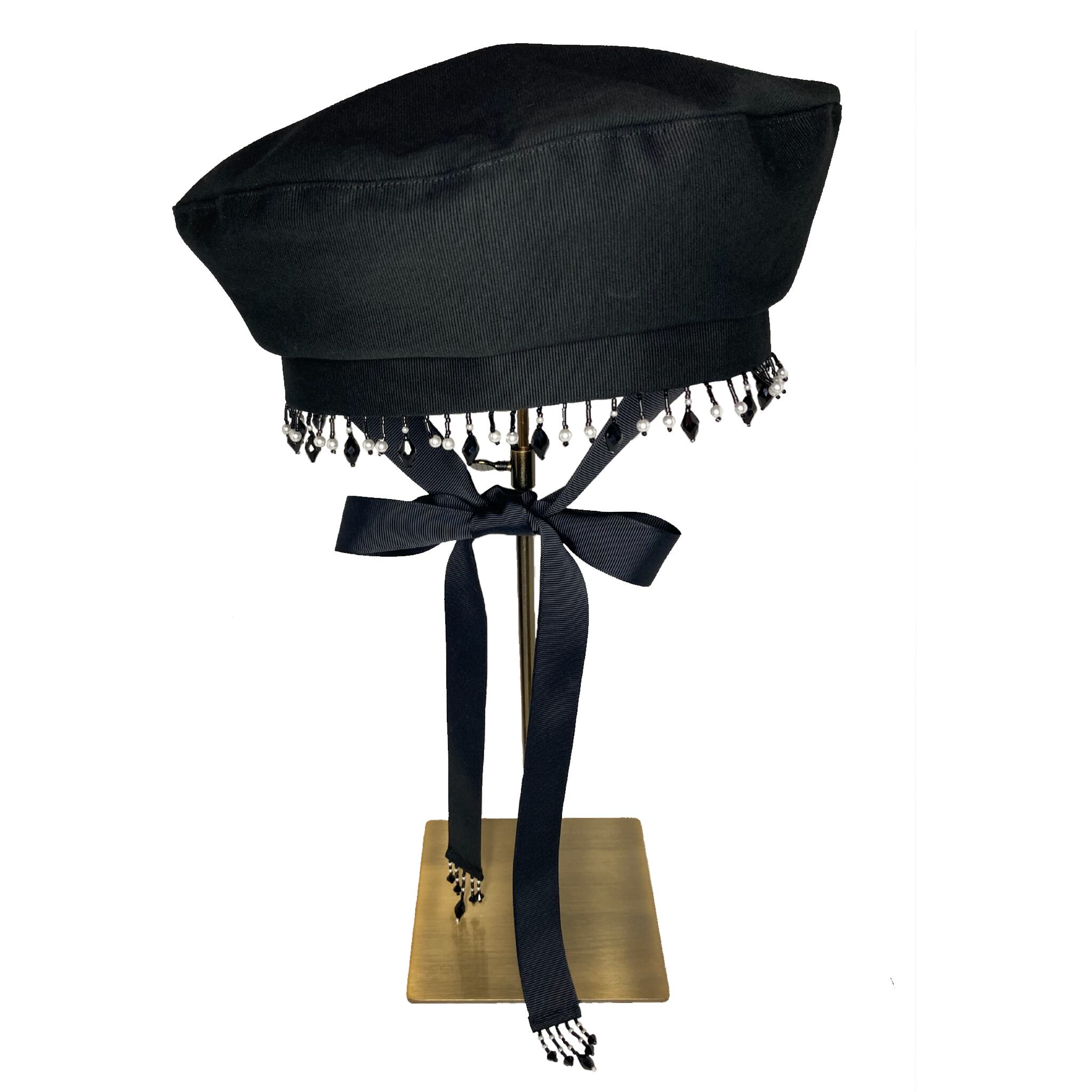 ベレーに付けるとこんな感じ