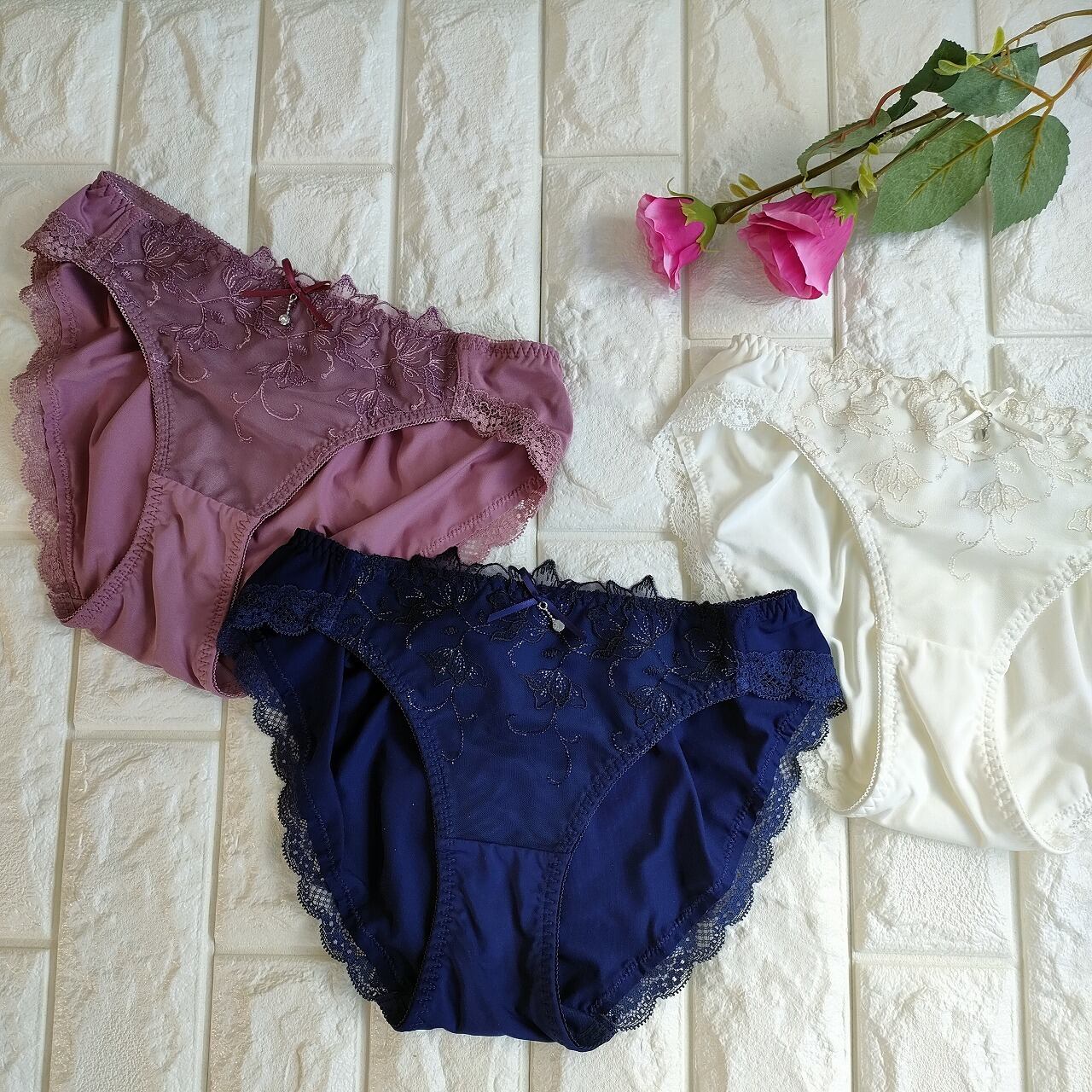 フラワーアップリケノーマルショーツ