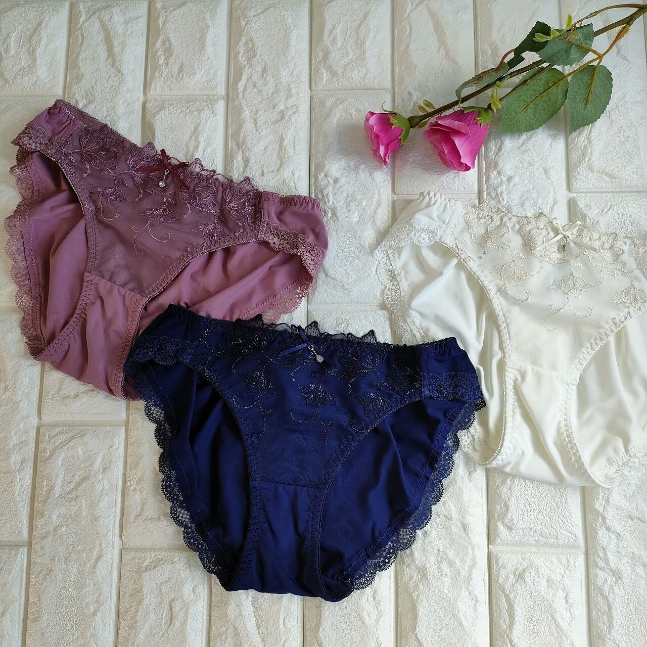 フラワーアップリケノーマルショーツ