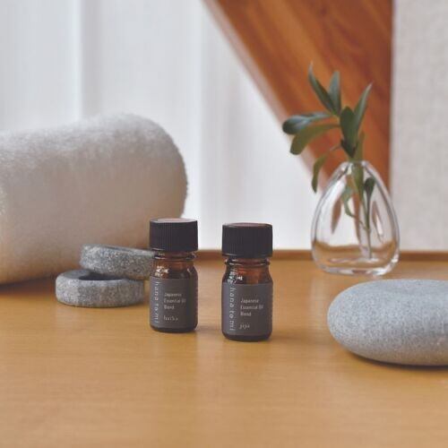 和洋折衷のブレンドエッセンシャルオイル