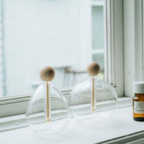 まるく香る 熱源のいらない アロマディフューザー