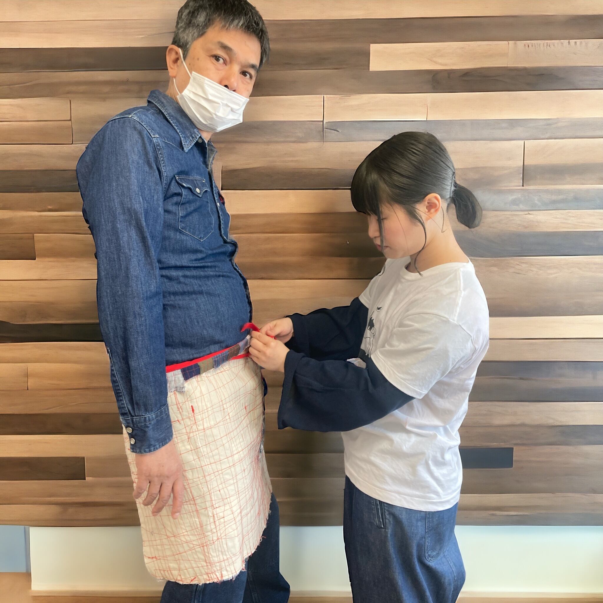 Bは裏にもポケットが付いていて、リバーシブルで着用できます。