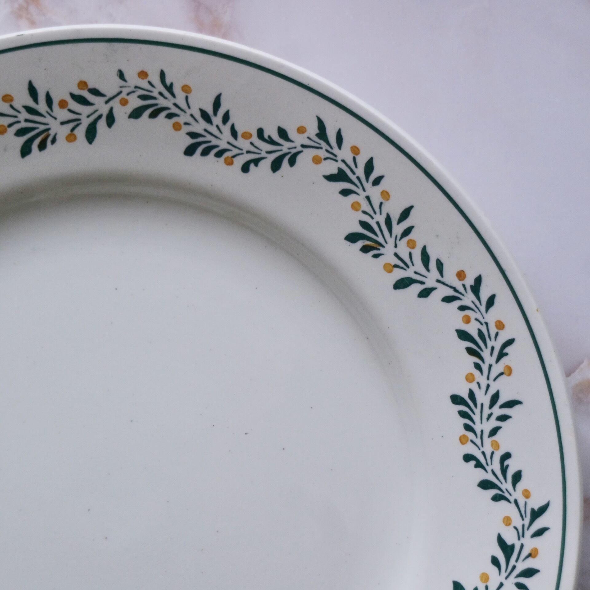 Aのうつわ　時計回りに右上