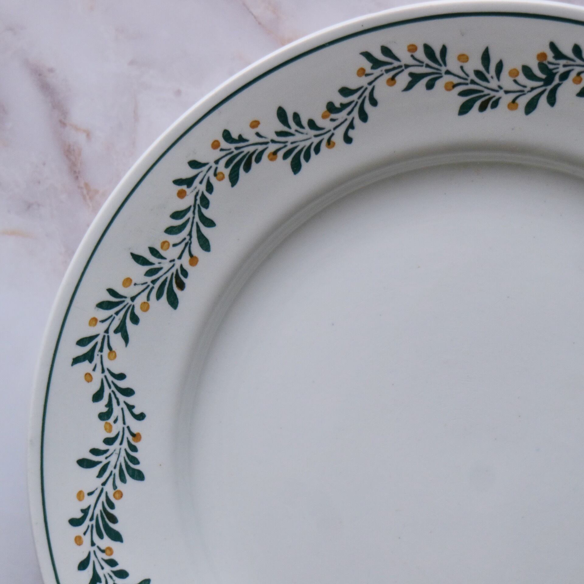 Bのうつわ　時計回りに左上