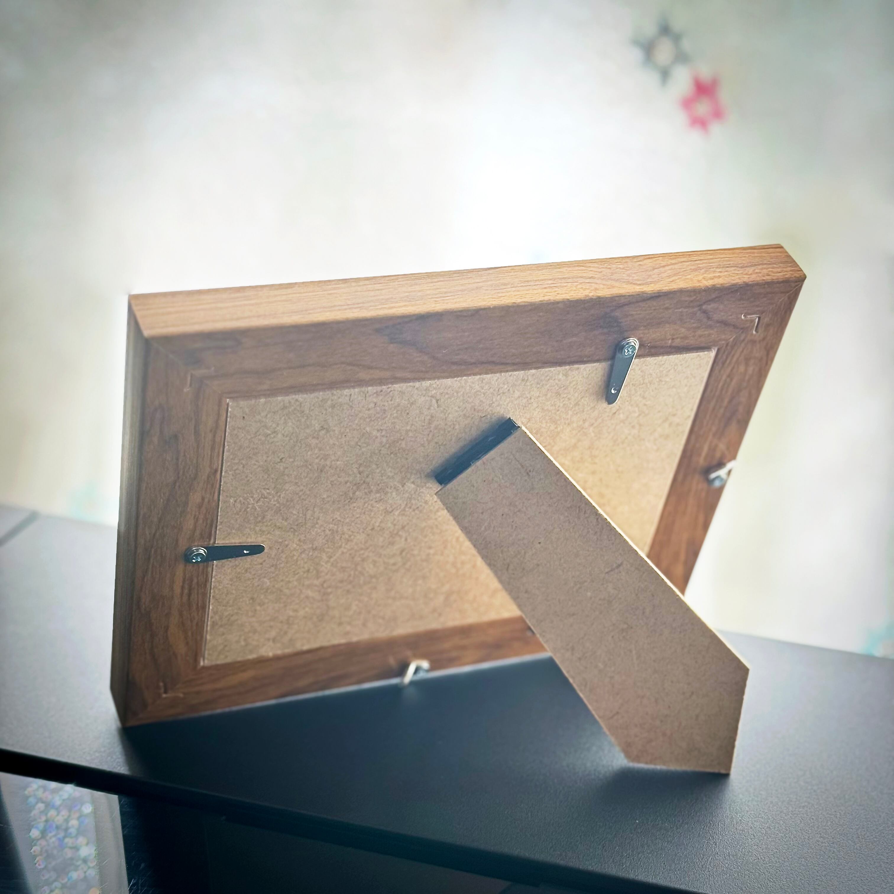 ナチュラルなコンパクトサイズ。どこにでも飾れて お部屋の一角に自然に馴染みます 