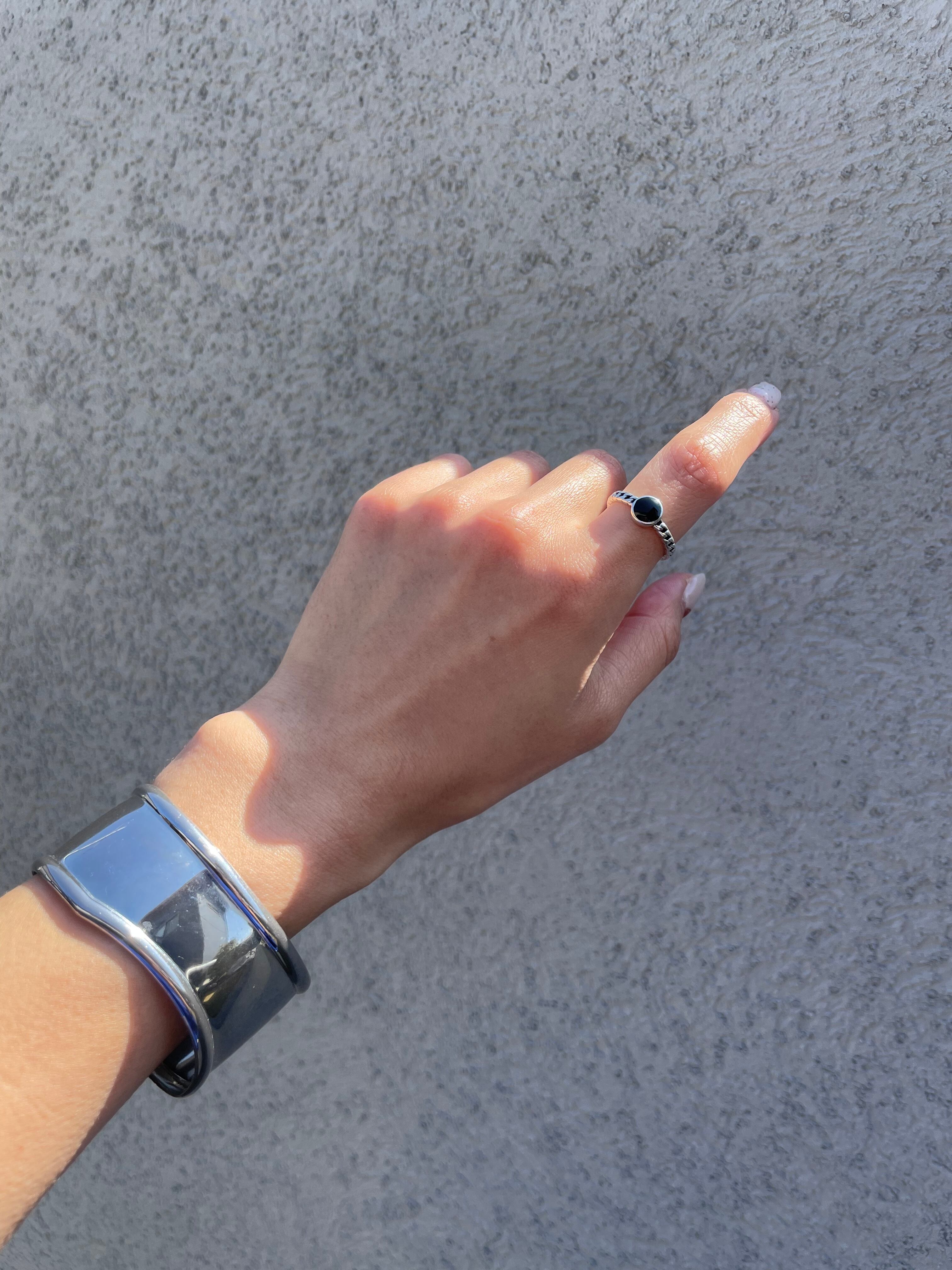 black stone ring | joie