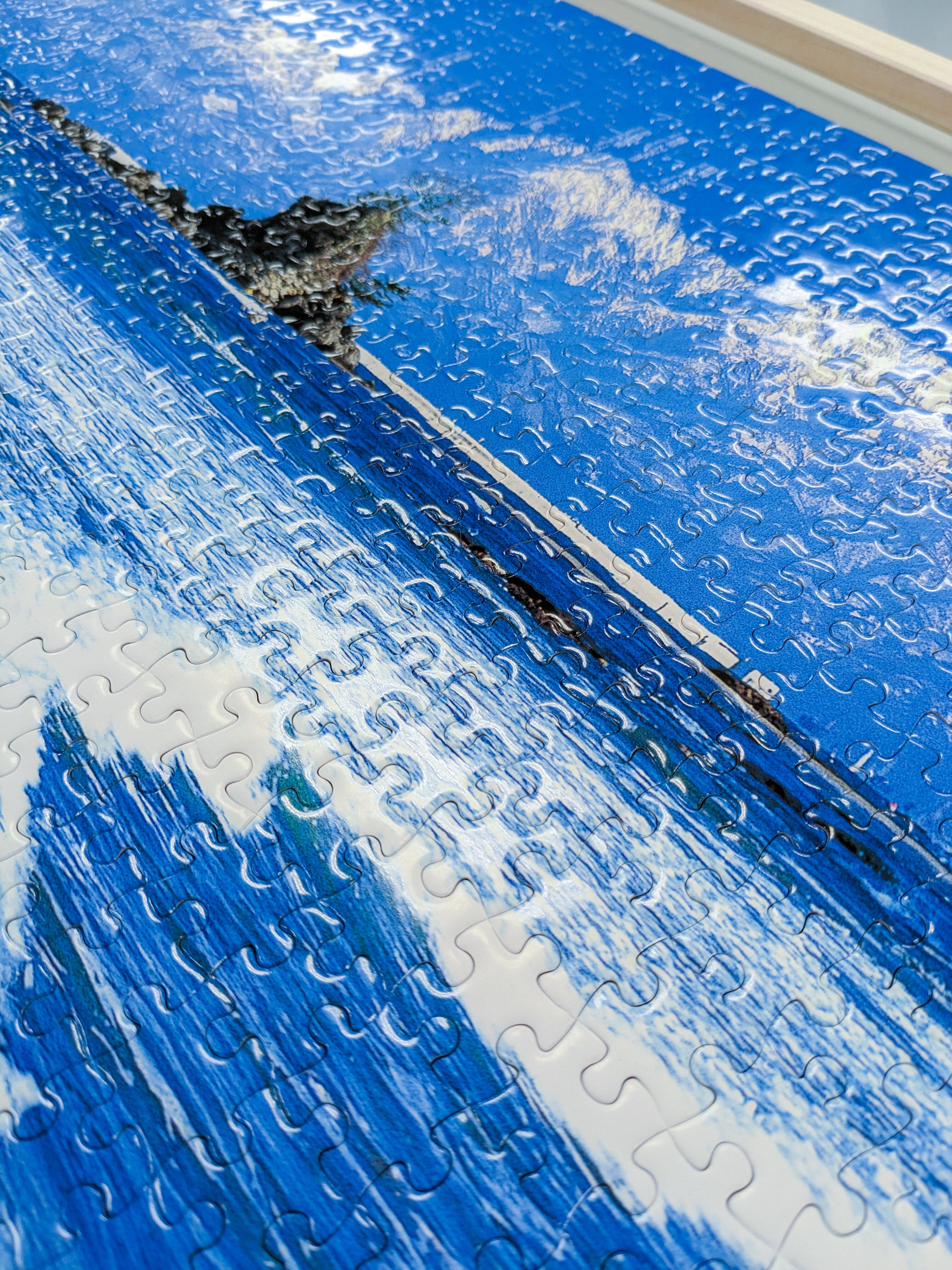 高難度なジグソーパズルをお楽しみください！