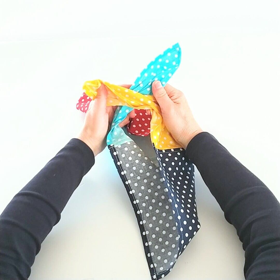 黄色を上にします